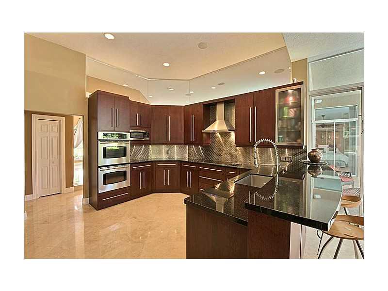 LANDINGS OF PARKLAND - Residential