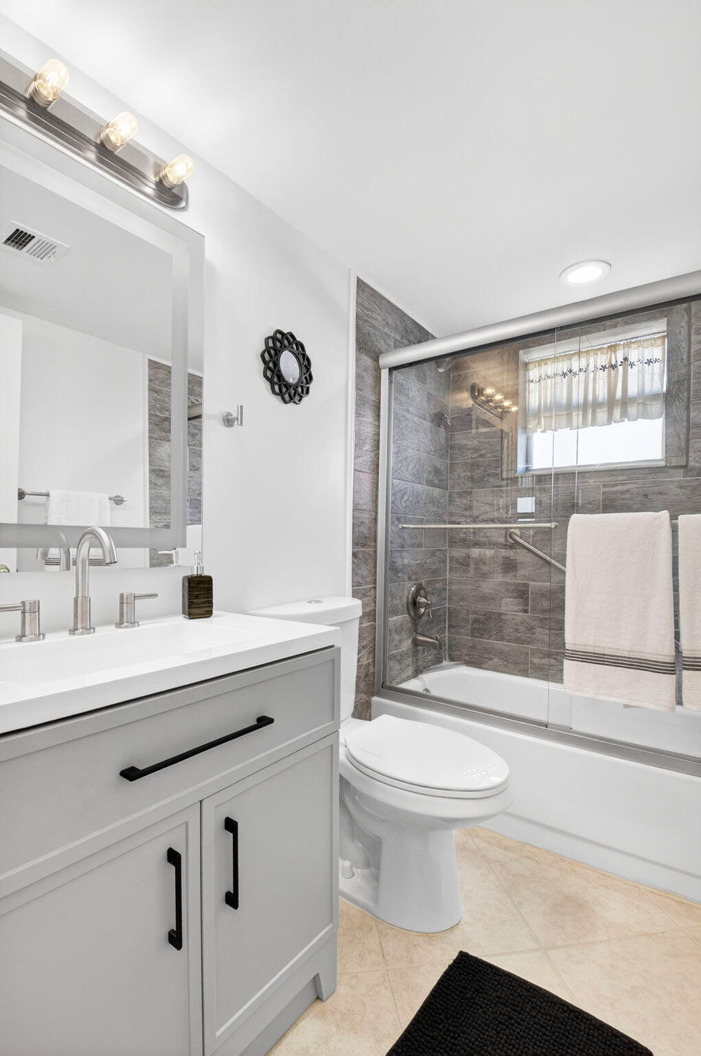 KINGS POINT FLANDERS CONDOS - Residential