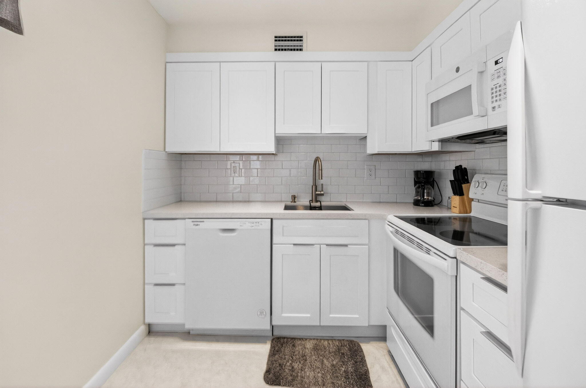 KINGS POINT FLANDERS CONDOS - Residential