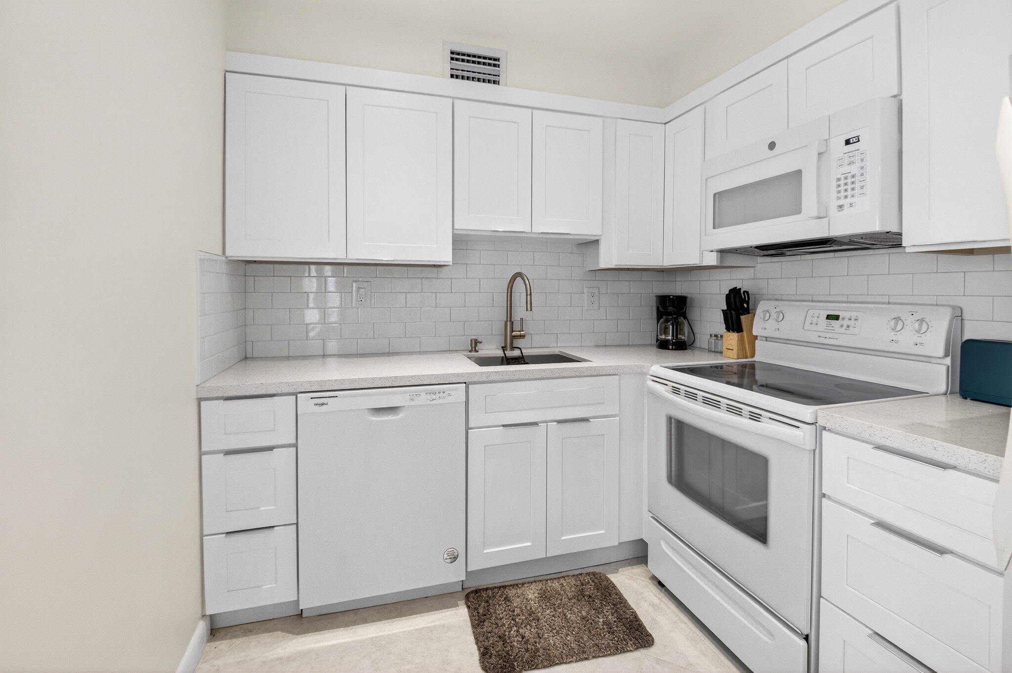 KINGS POINT FLANDERS CONDOS - Residential