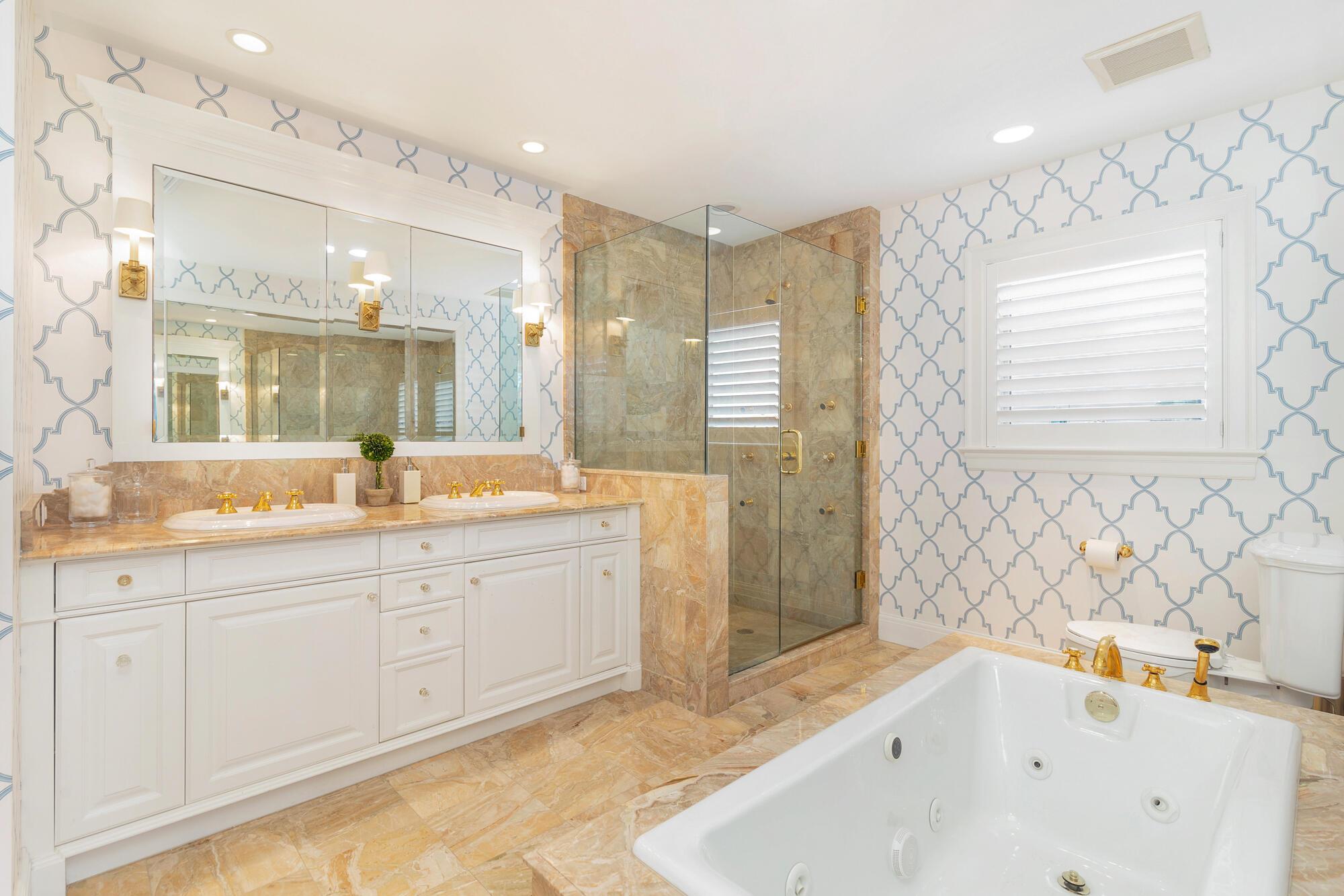 ONE ROYAL PALM WAY COND D - Residential