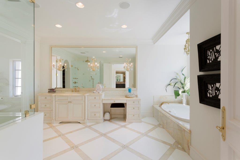 ROYAL PALM YACHT AND COUN - Residential