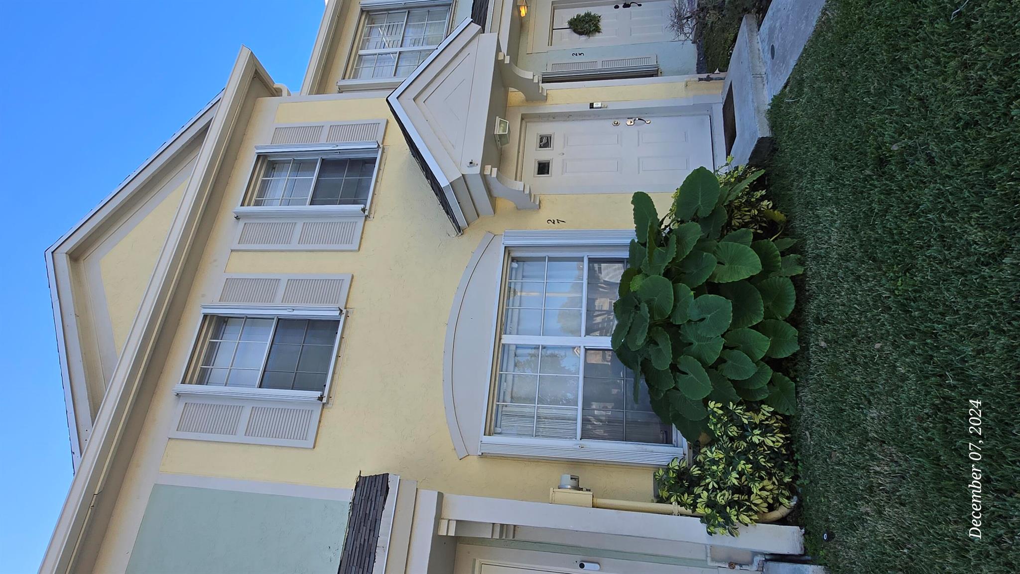 Beautiful town home - 2 master suites, spacious kitchen wooden cabinets w stainless steel appliances, pantry, plenty of storage, laundry is inside, screened patio with extra storage! Accordion shutters, assigned parking plus guest parking. Perfect location, this updated townhouse is ready this February for the new tenant!