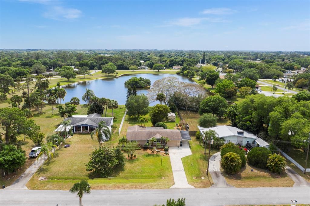 Photo of 7507 Santa Rosa Parkway, Fort Pierce, FL 34951 (MLS # R10703386)