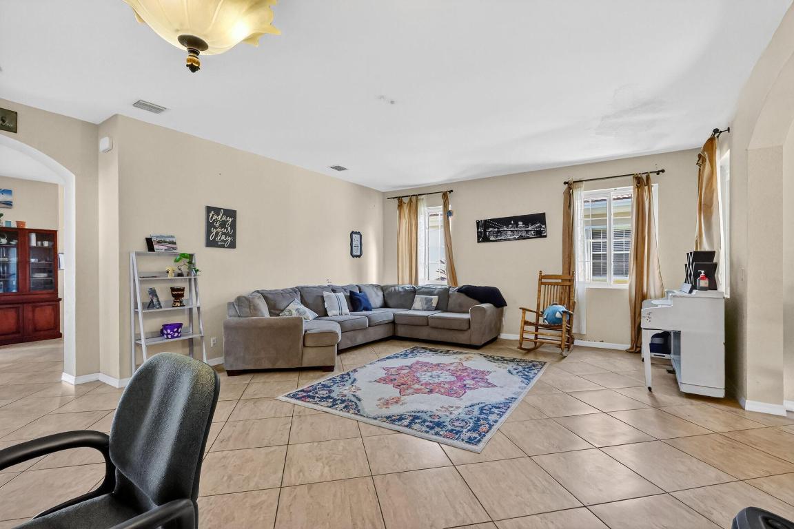 SAGEWOOD - Residential