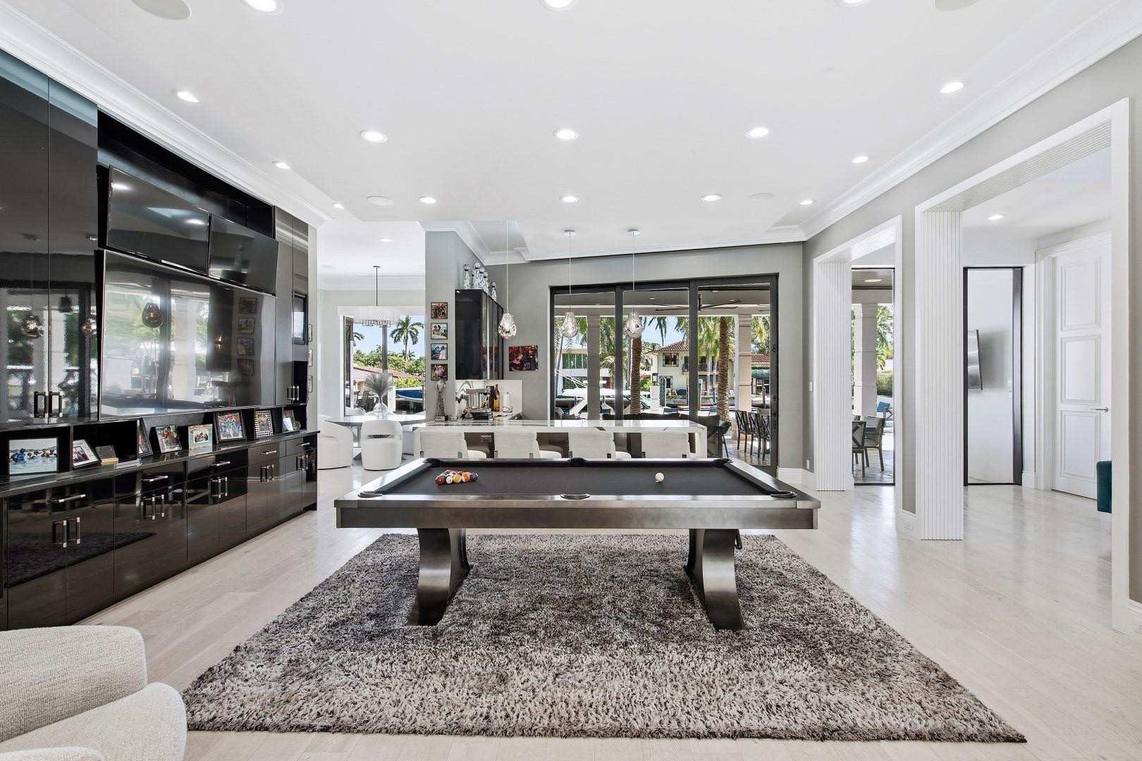 Las Olas Isles - Residential