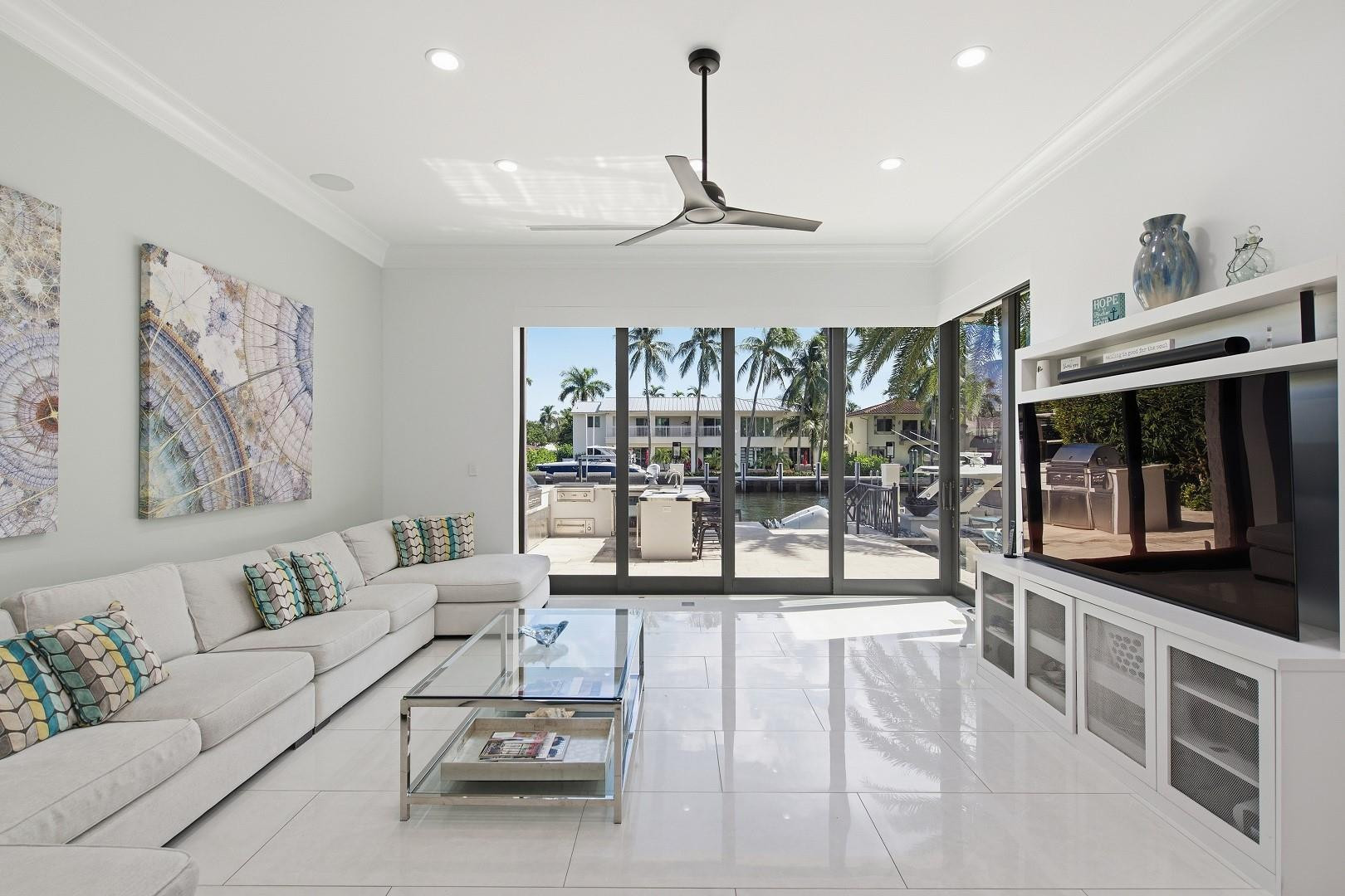 Las Olas Isles - Residential