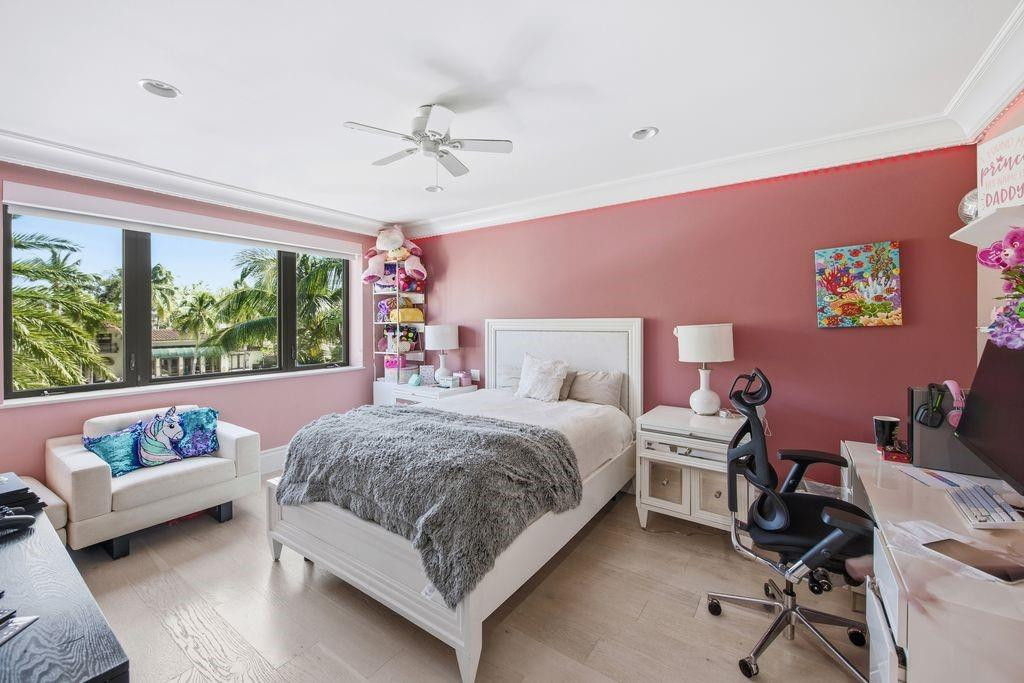 Las Olas Isles - Residential