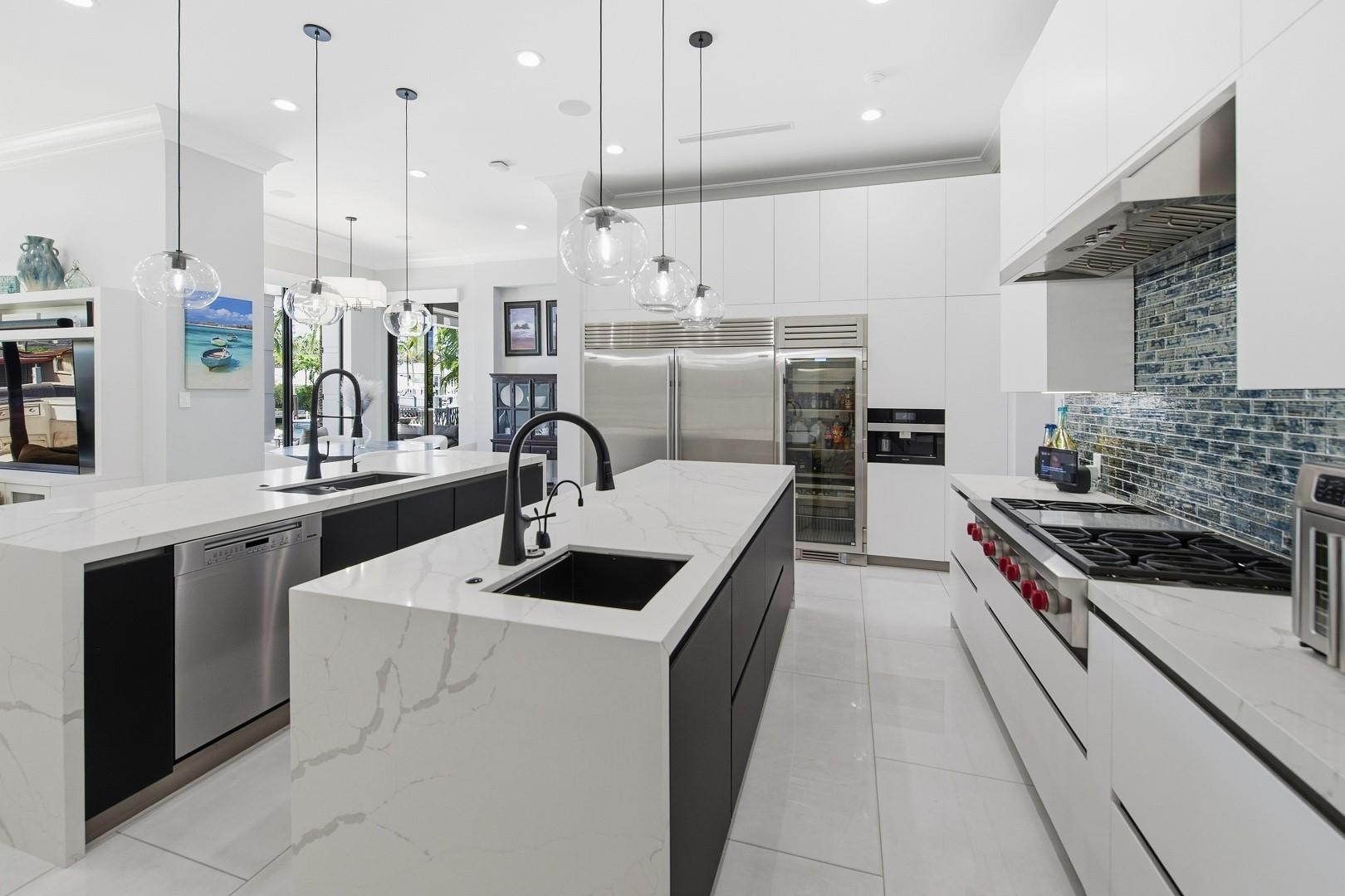 Las Olas Isles - Residential