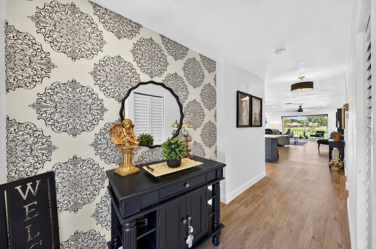 8425 Casa Del Lago H