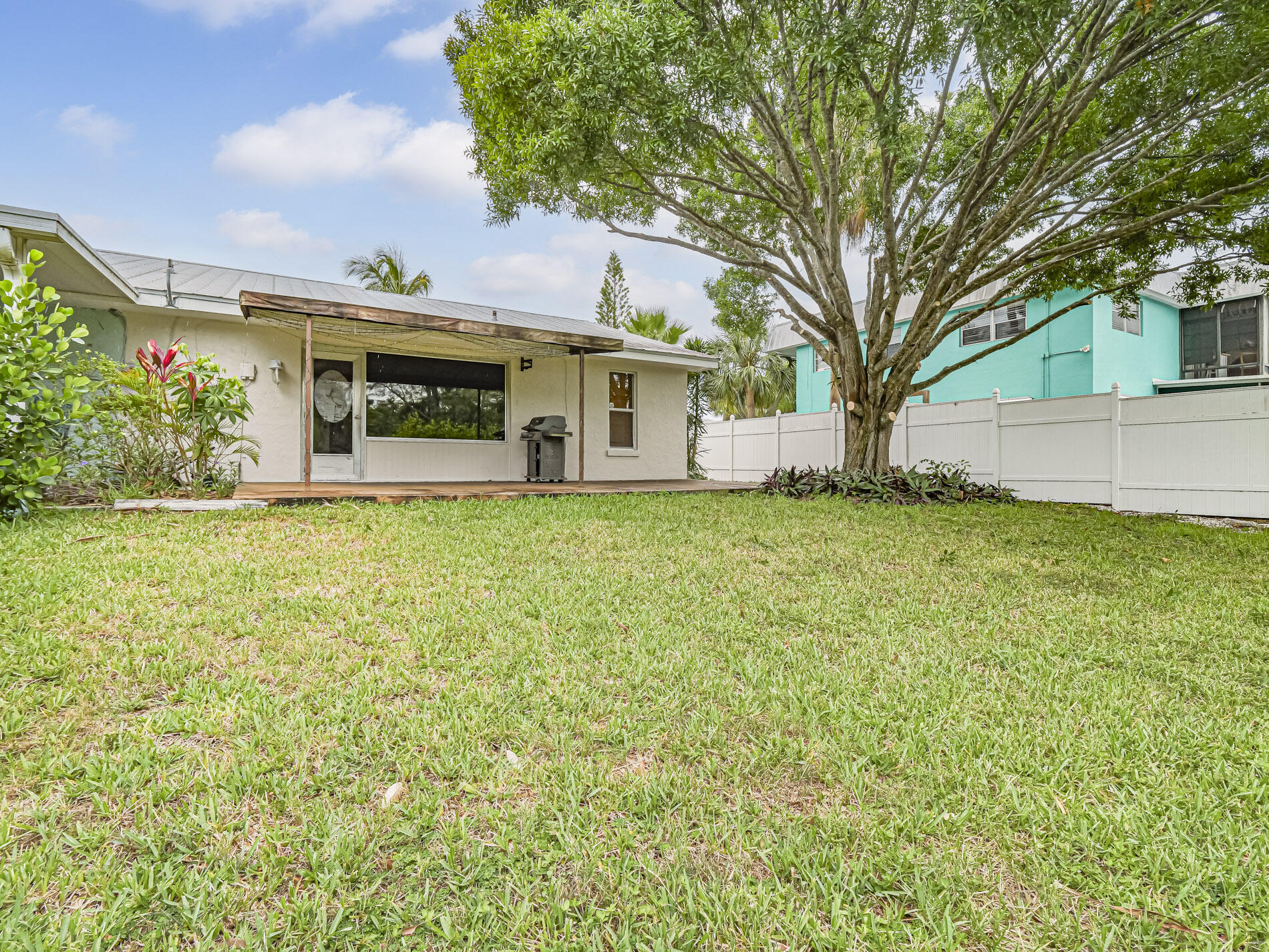 FISHERMANS VILLAGE - Residential Lease