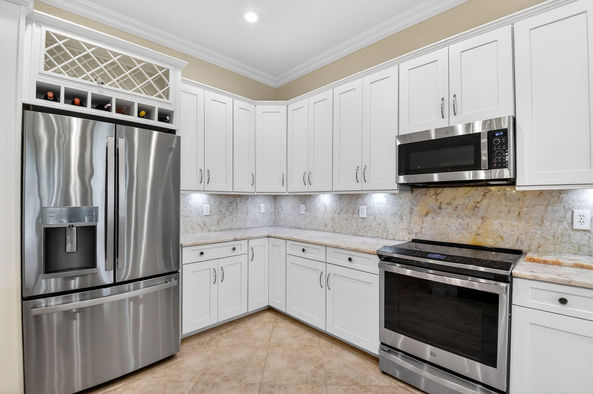 VALENCIA SHORES 3 - Residential