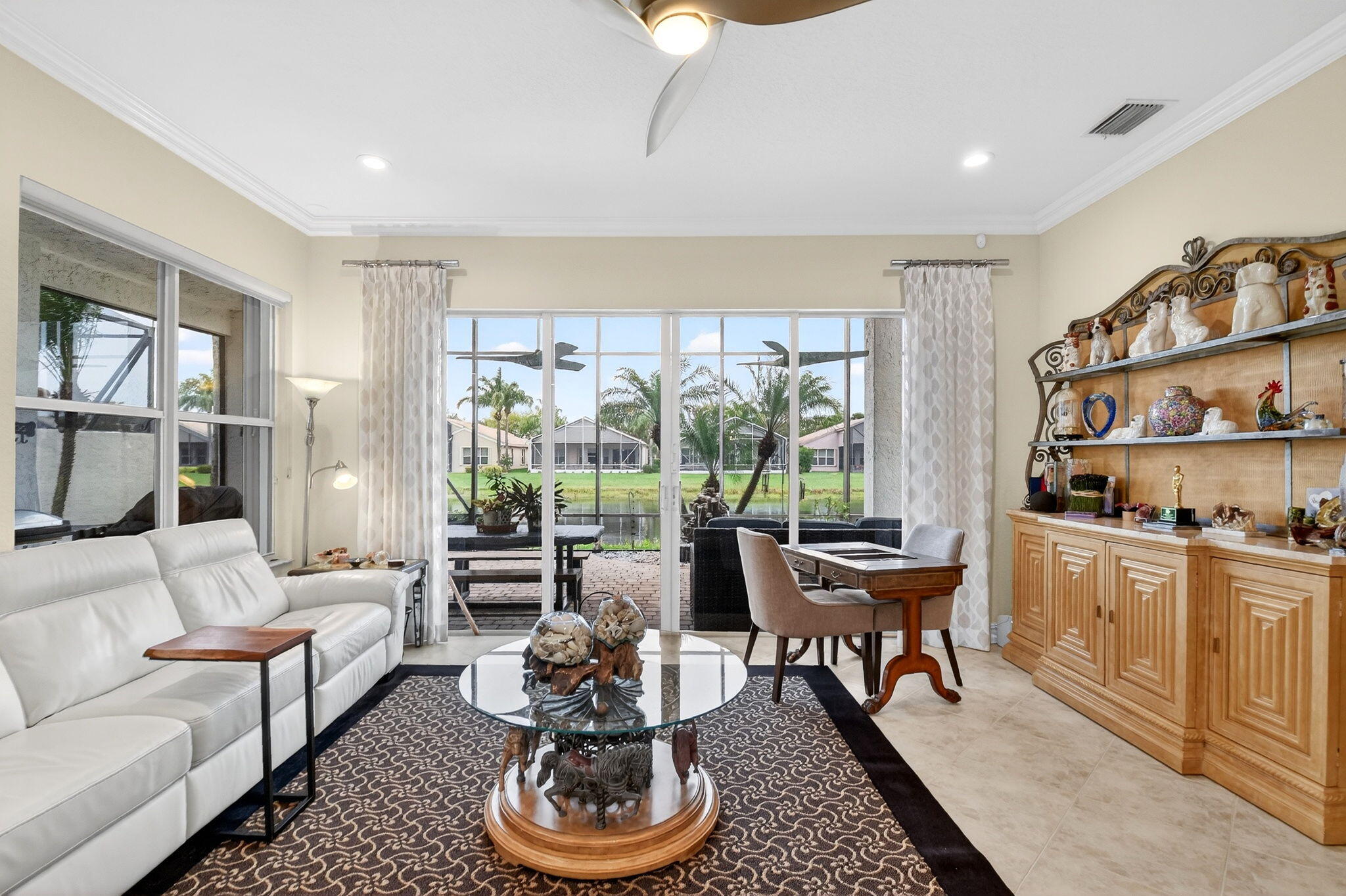 VALENCIA SHORES 3 - Residential