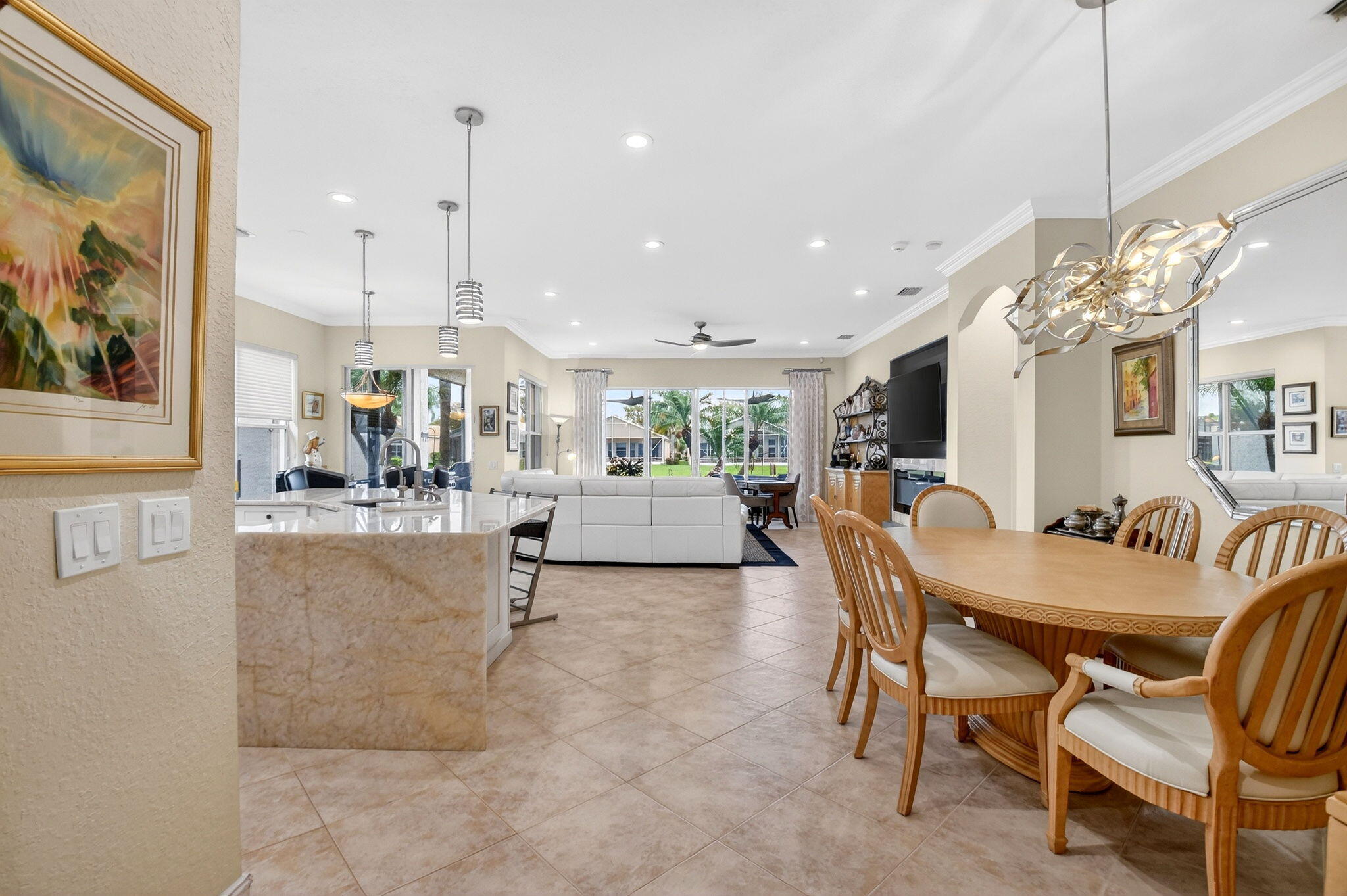 VALENCIA SHORES 3 - Residential