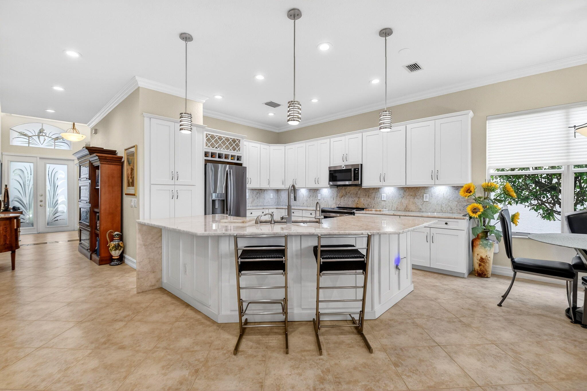 VALENCIA SHORES 3 - Residential