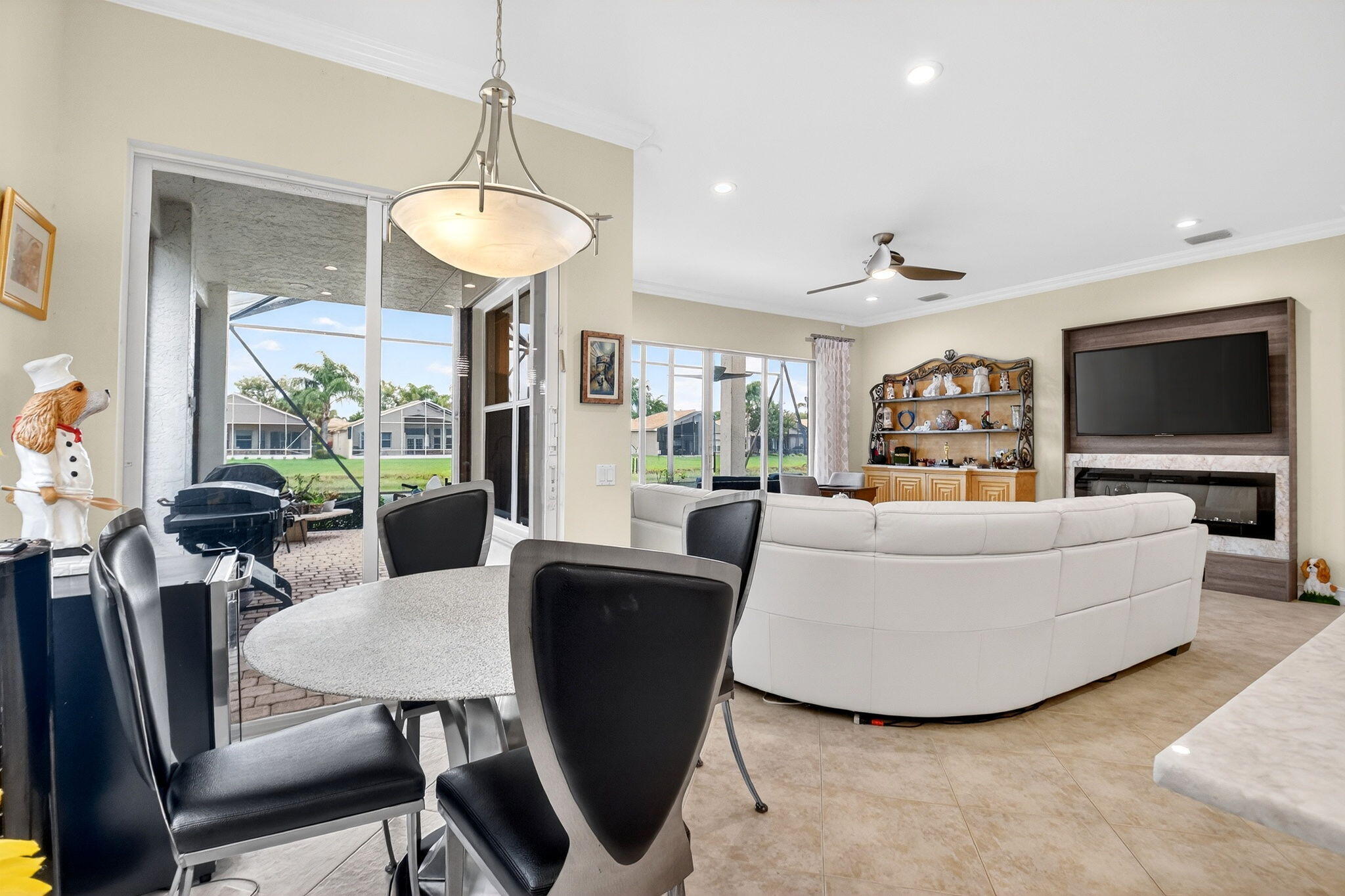 VALENCIA SHORES 3 - Residential