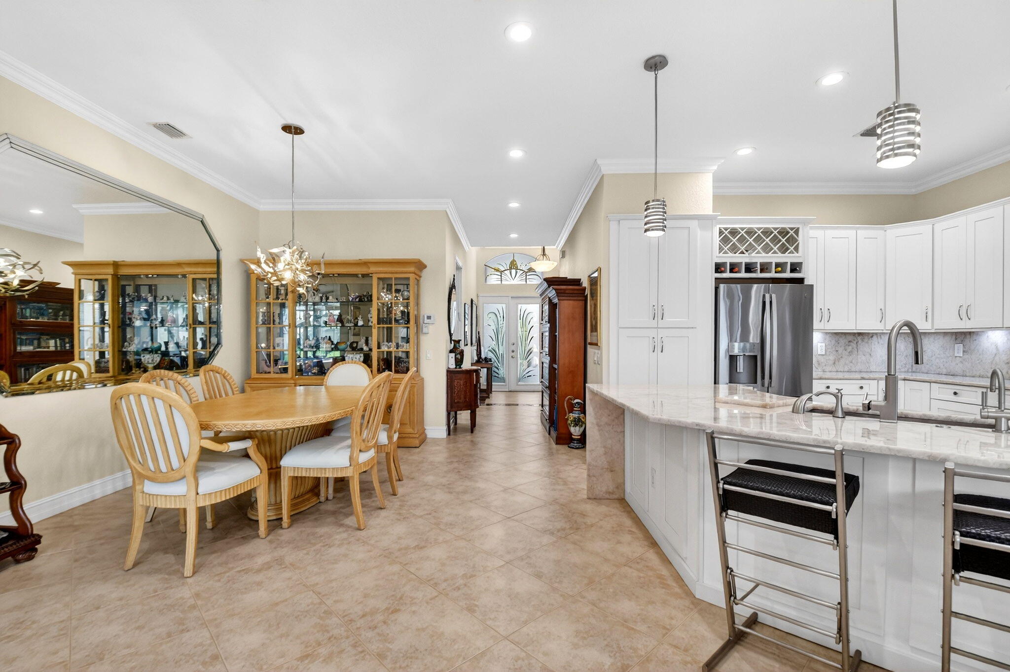 VALENCIA SHORES 3 - Residential