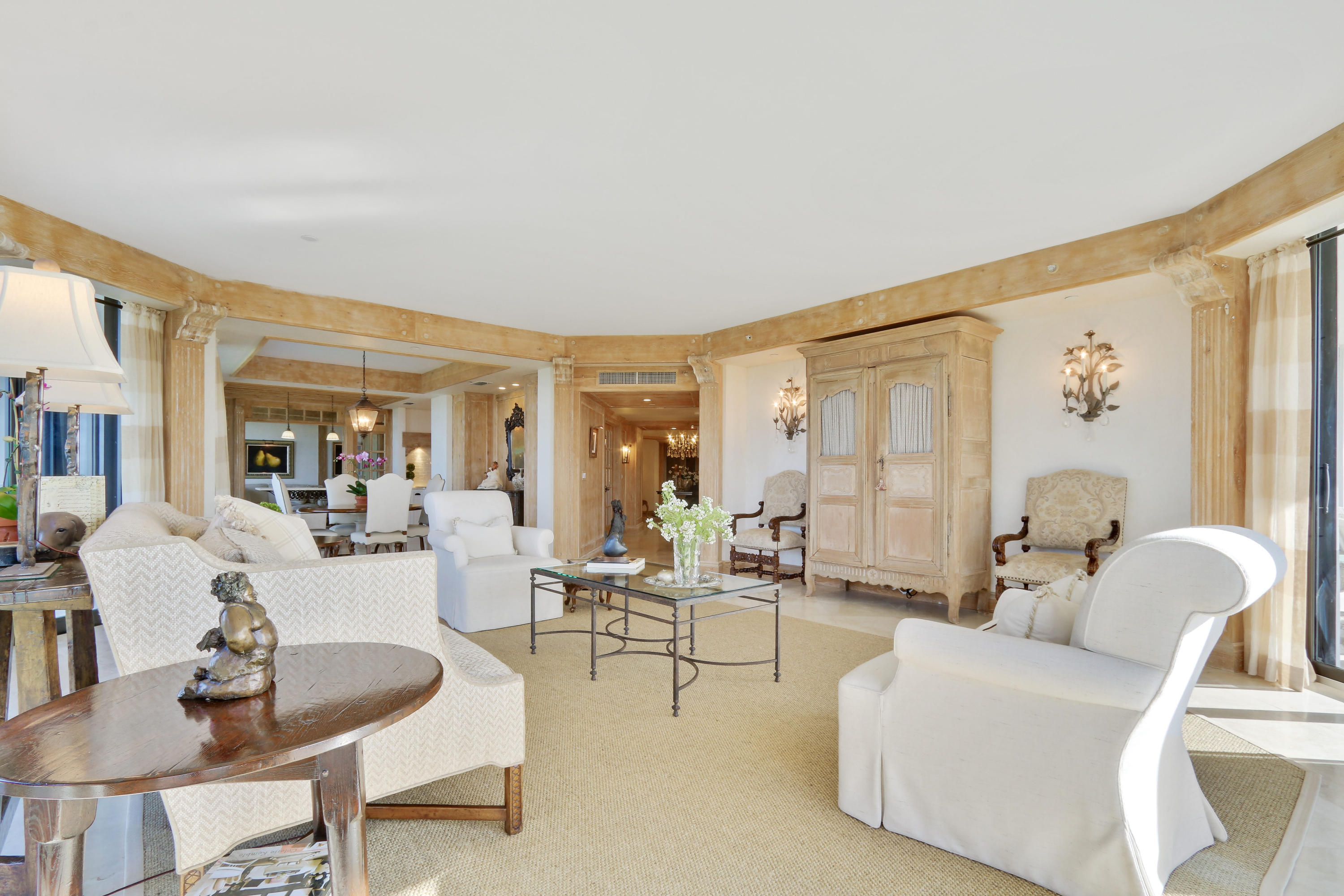 TWENTY ONE HUNDRED CONDO - Residential