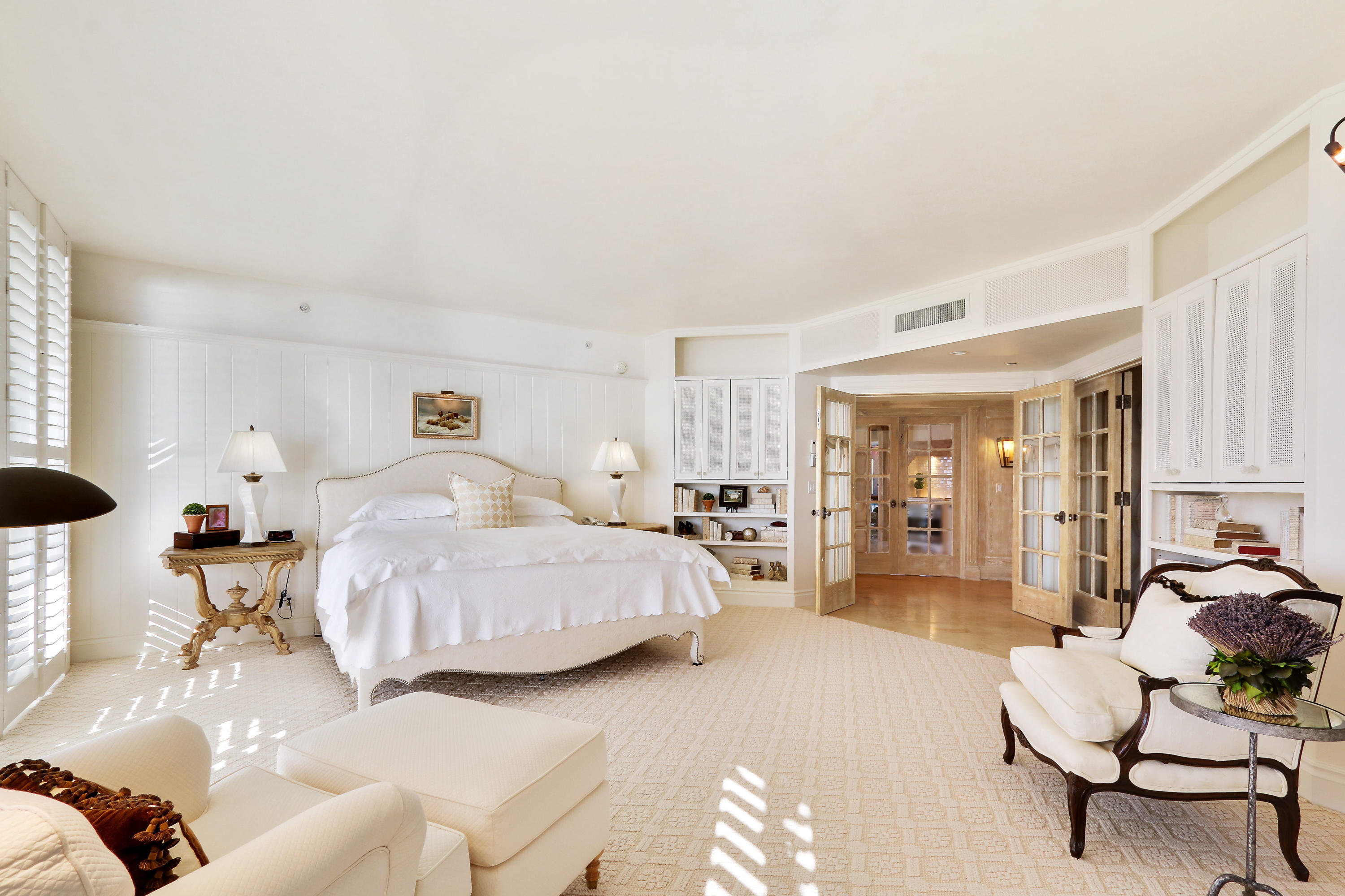 TWENTY ONE HUNDRED CONDO - Residential