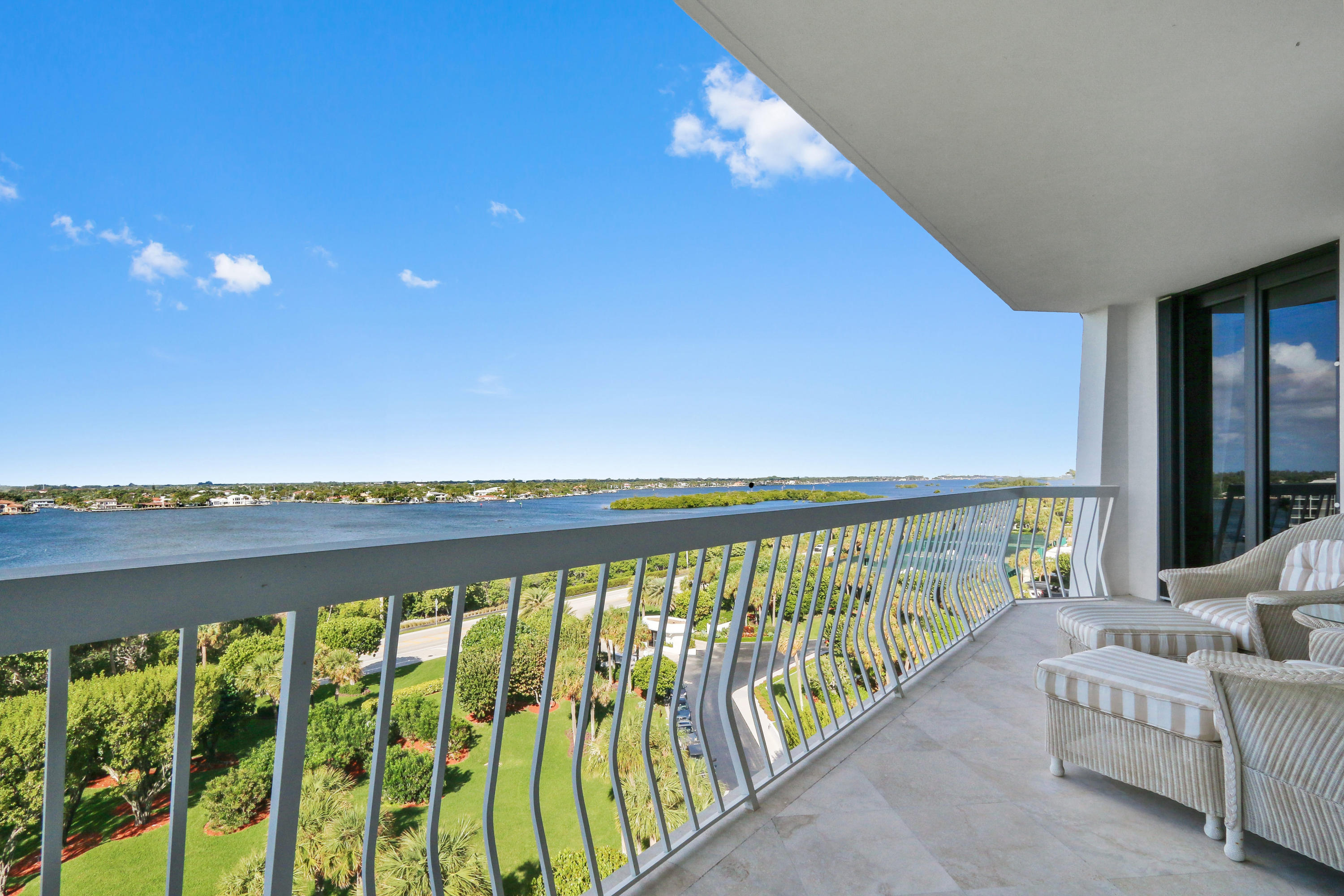 TWENTY ONE HUNDRED CONDO - Residential