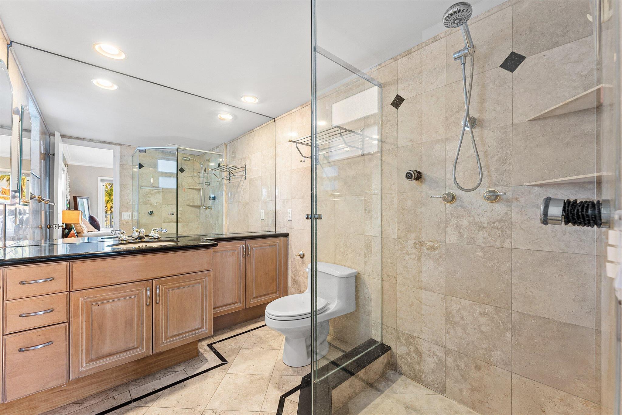 HERITAGE LANDINGS CONDO - Residential