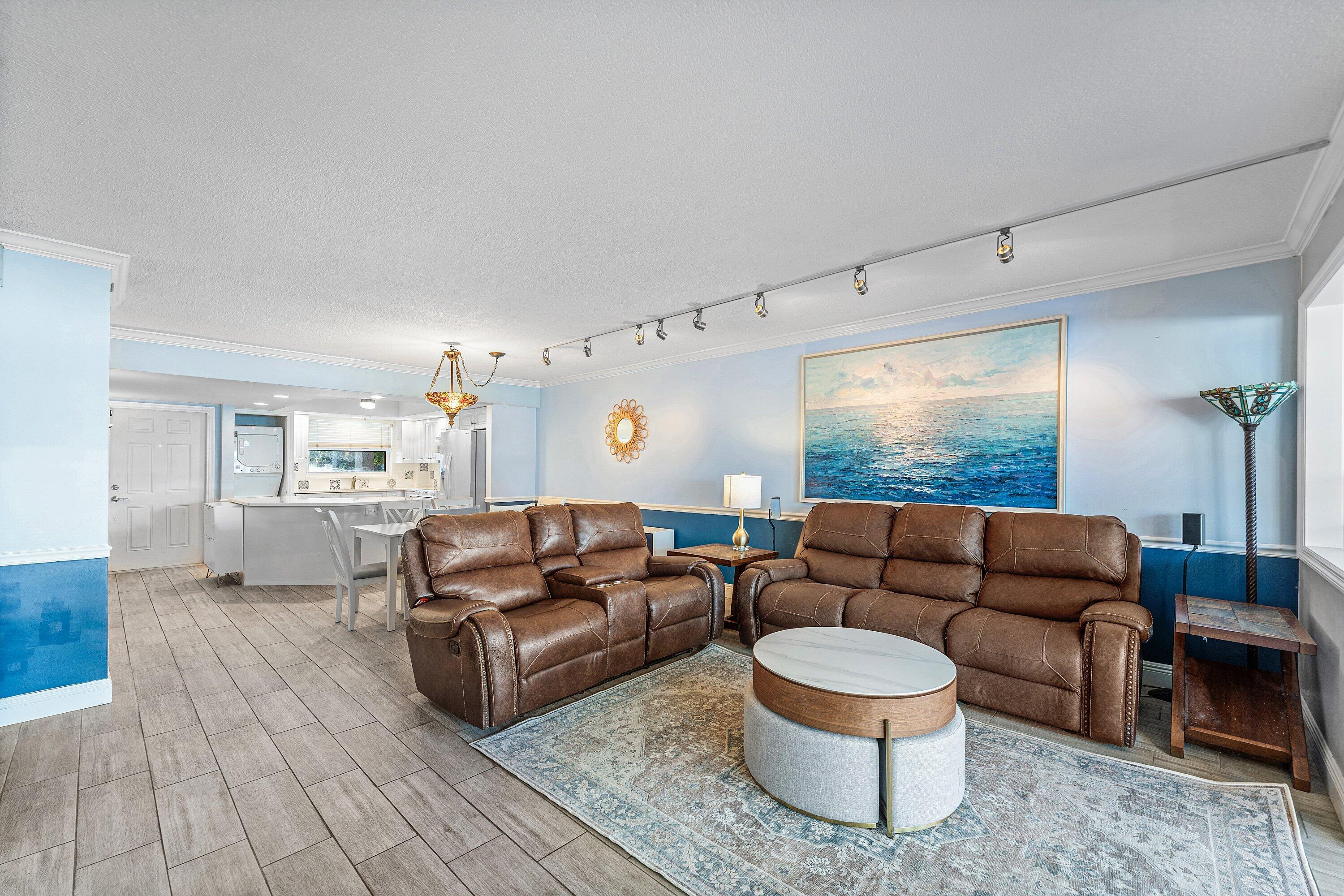 HERITAGE LANDINGS CONDO - Residential