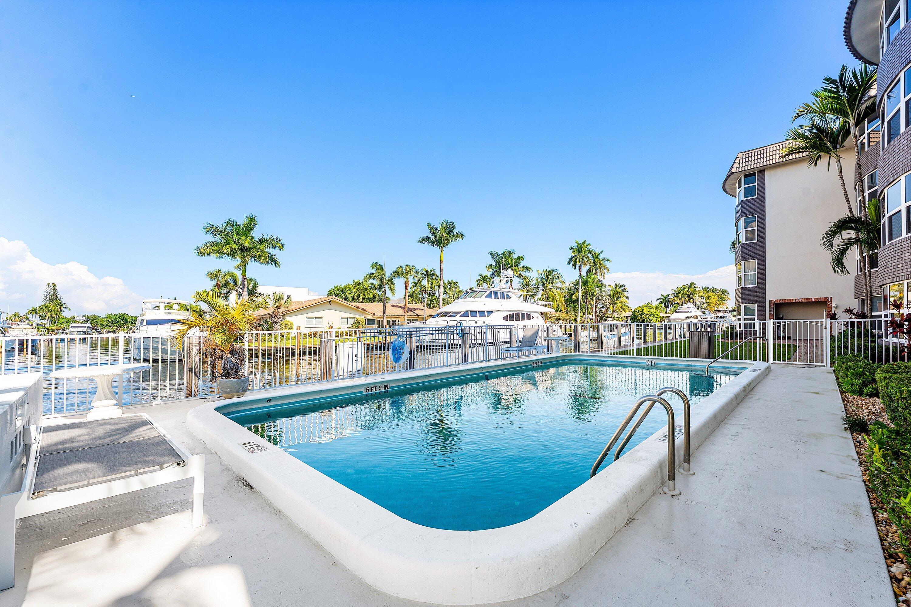 HERITAGE LANDINGS CONDO - Residential