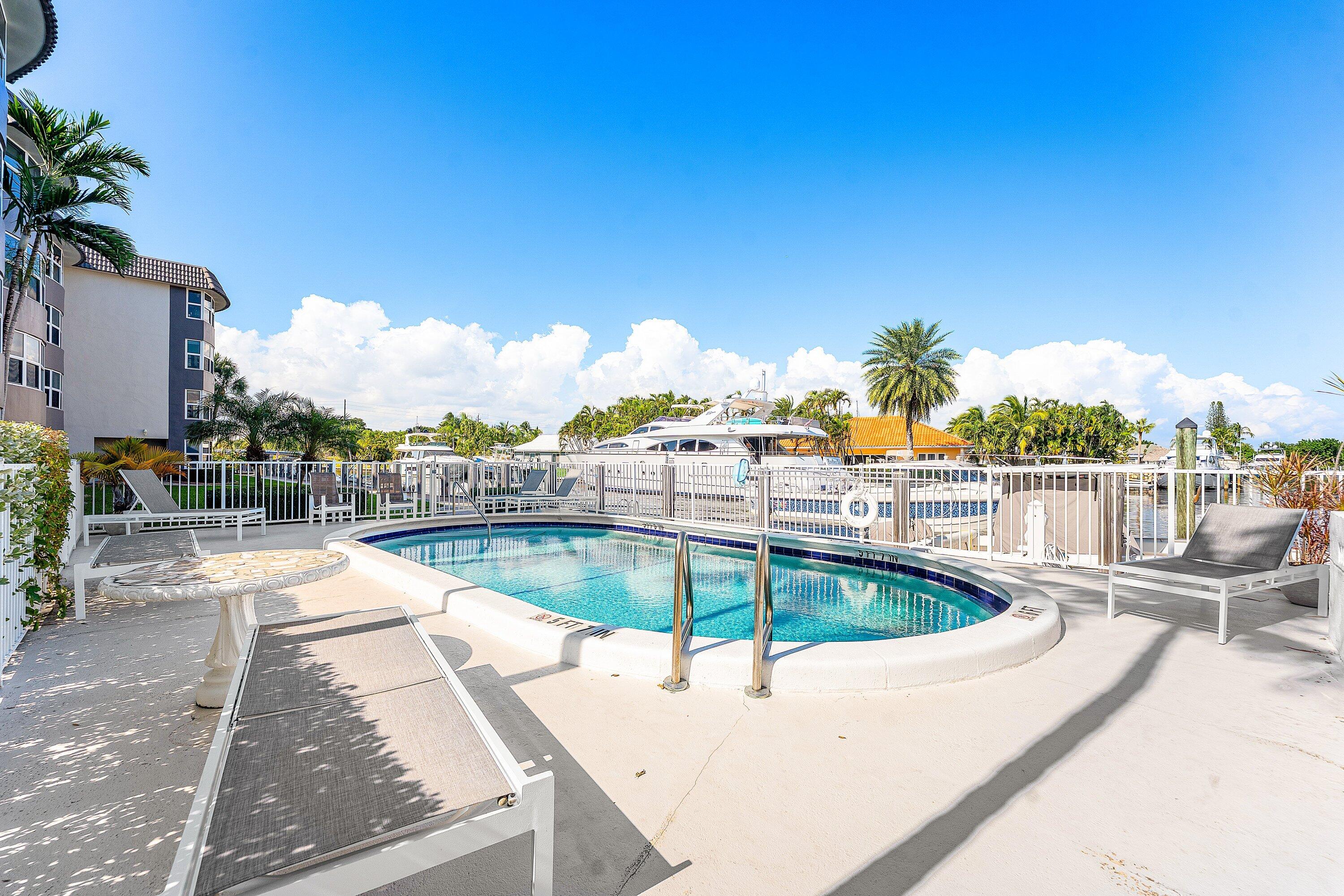 HERITAGE LANDINGS CONDO - Residential