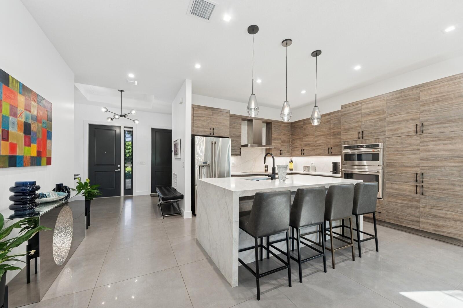 BANYAN CAY RESORT COMMUNI - Residential Lease