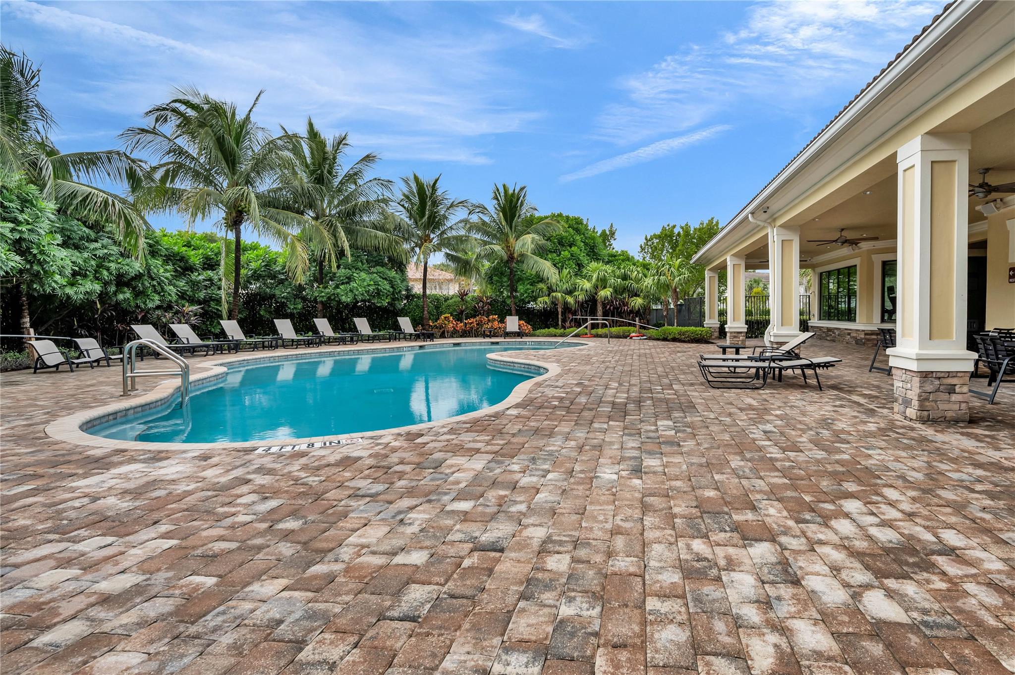 Coral Lago - Residential Lease