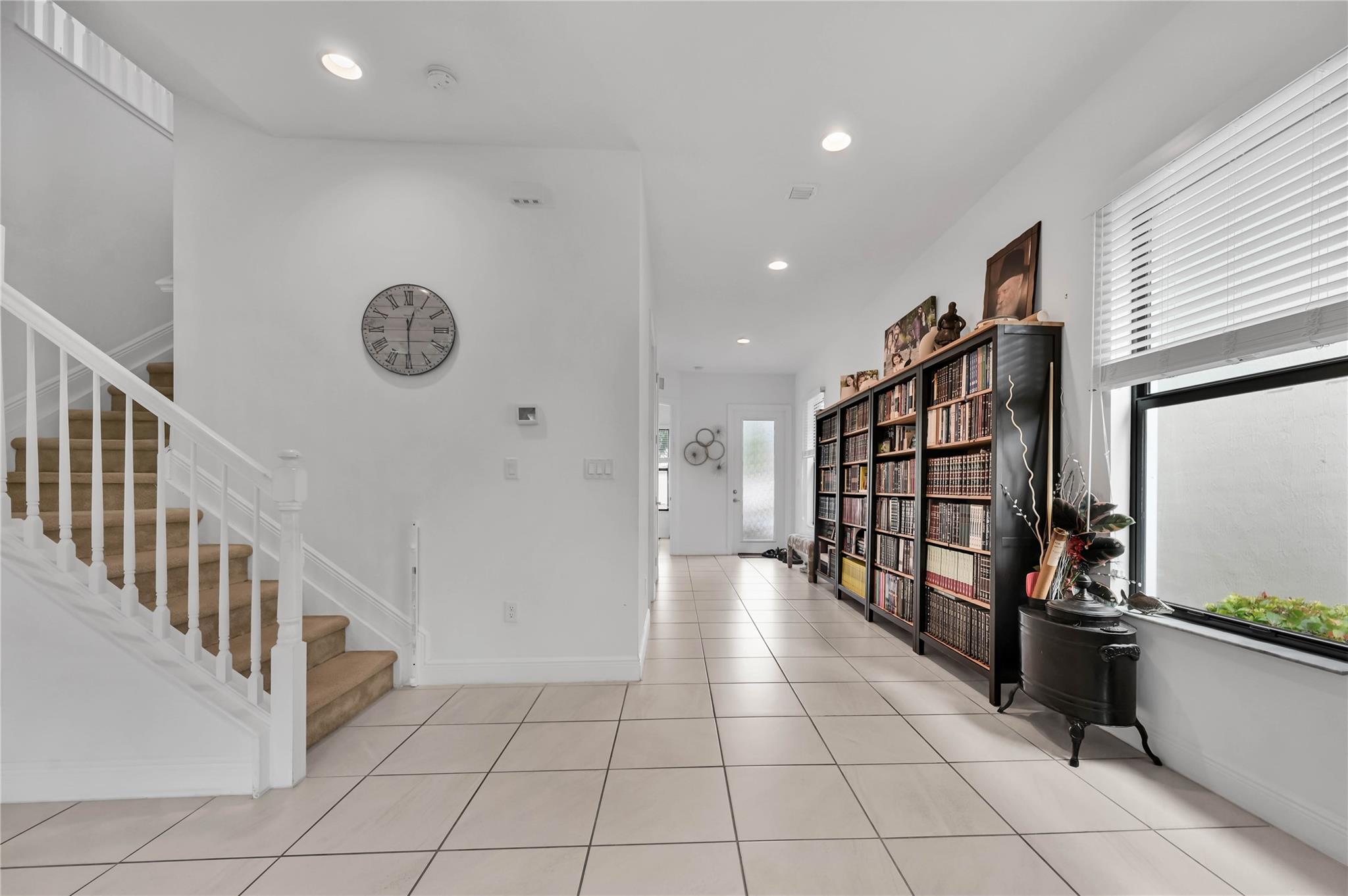 Coral Lago - Residential Lease