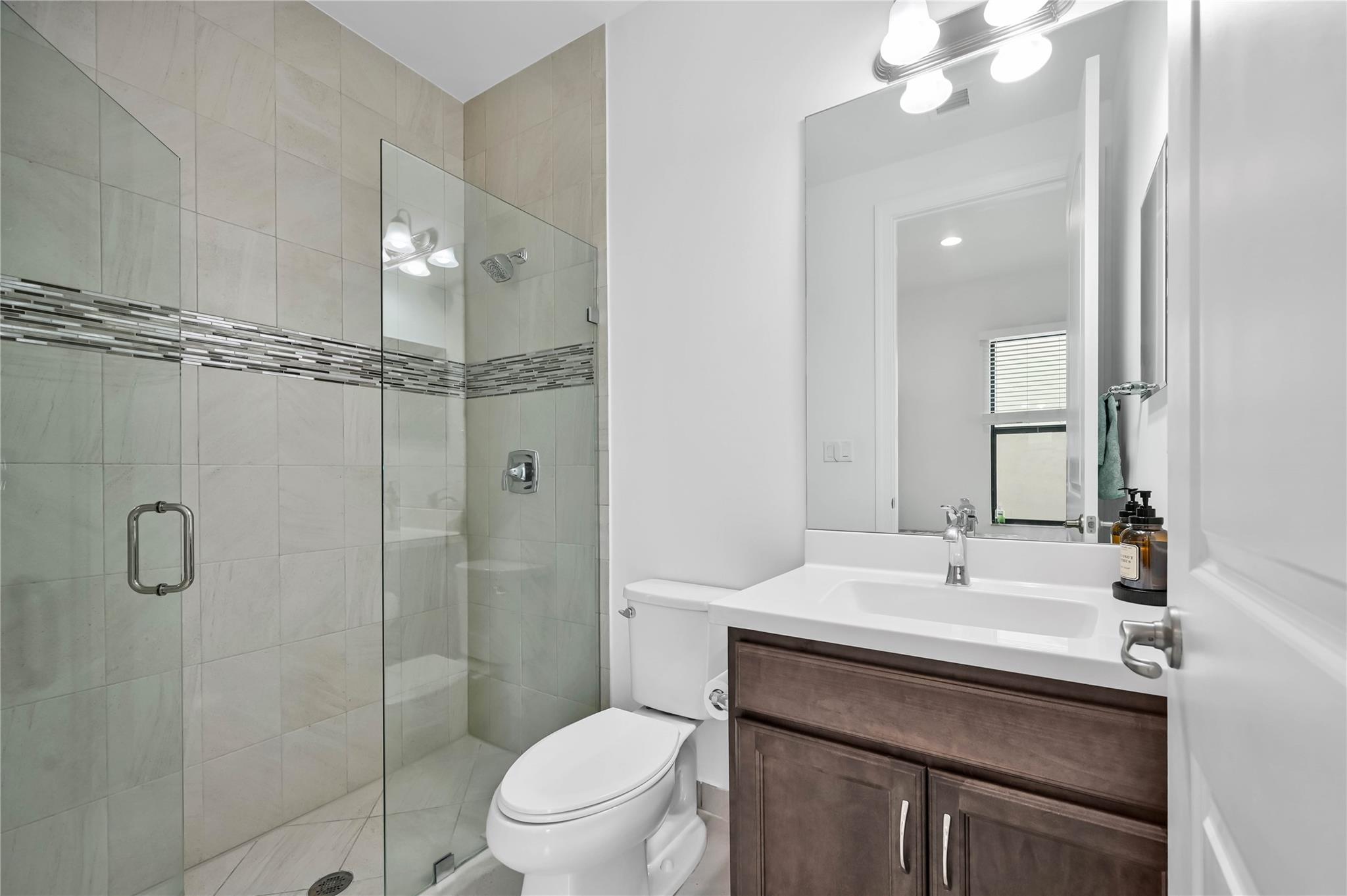 Coral Lago - Residential Lease