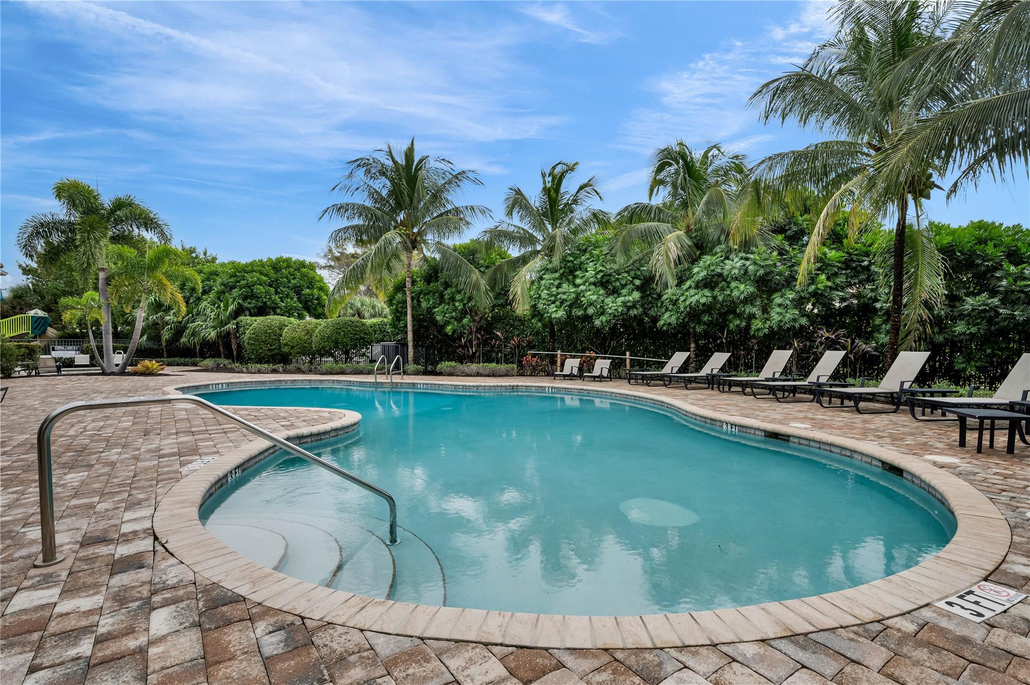 Coral Lago - Residential Lease