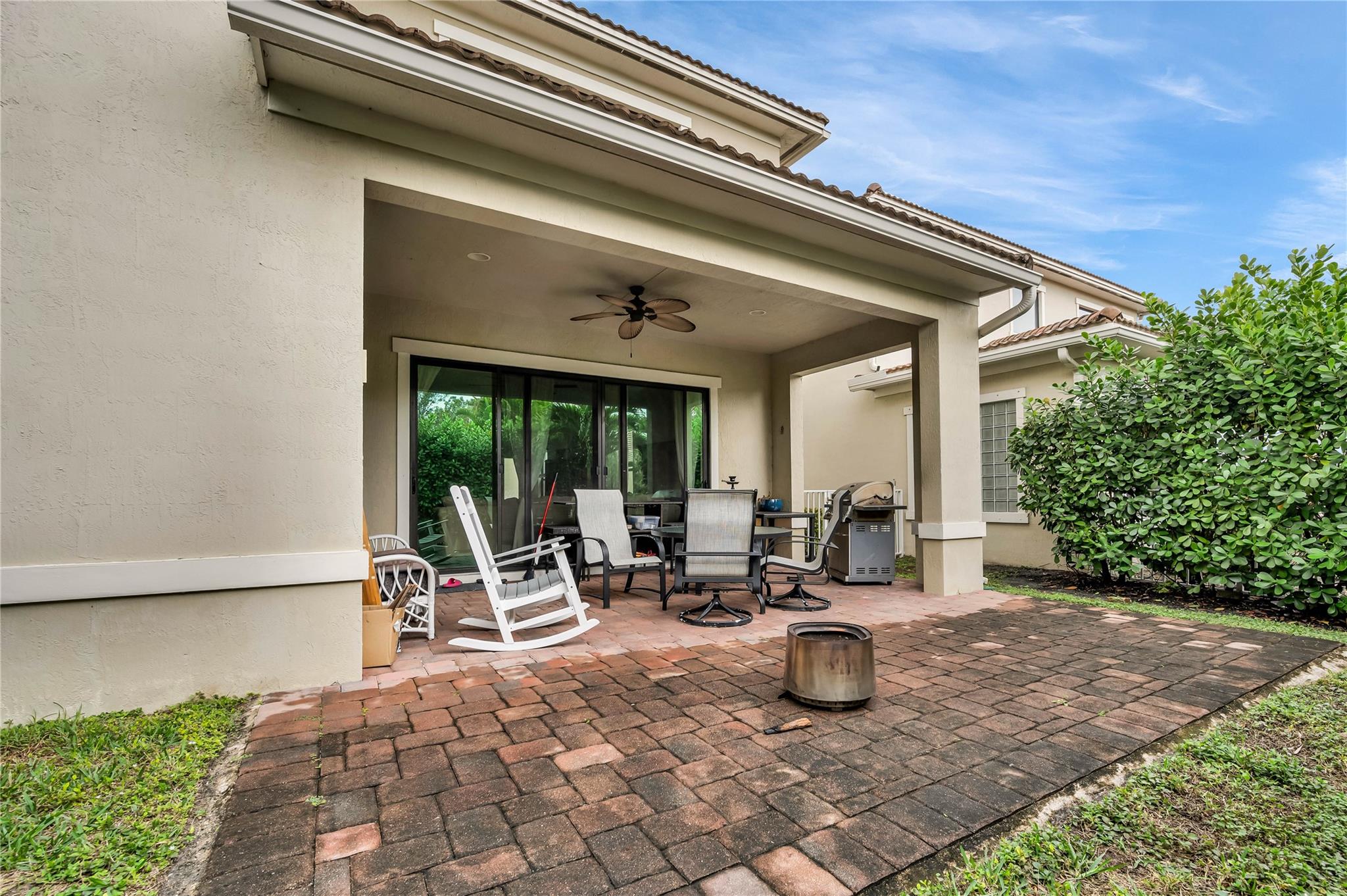Coral Lago - Residential Lease