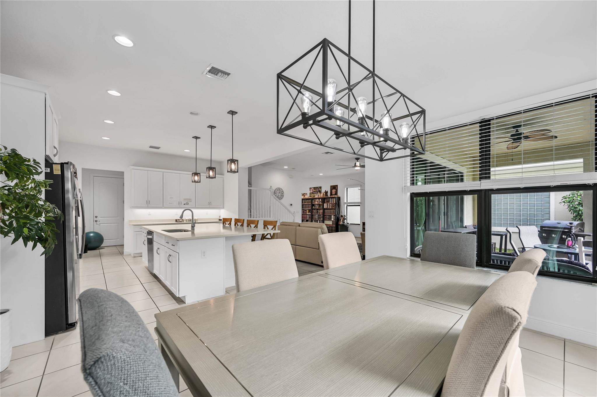Coral Lago - Residential Lease