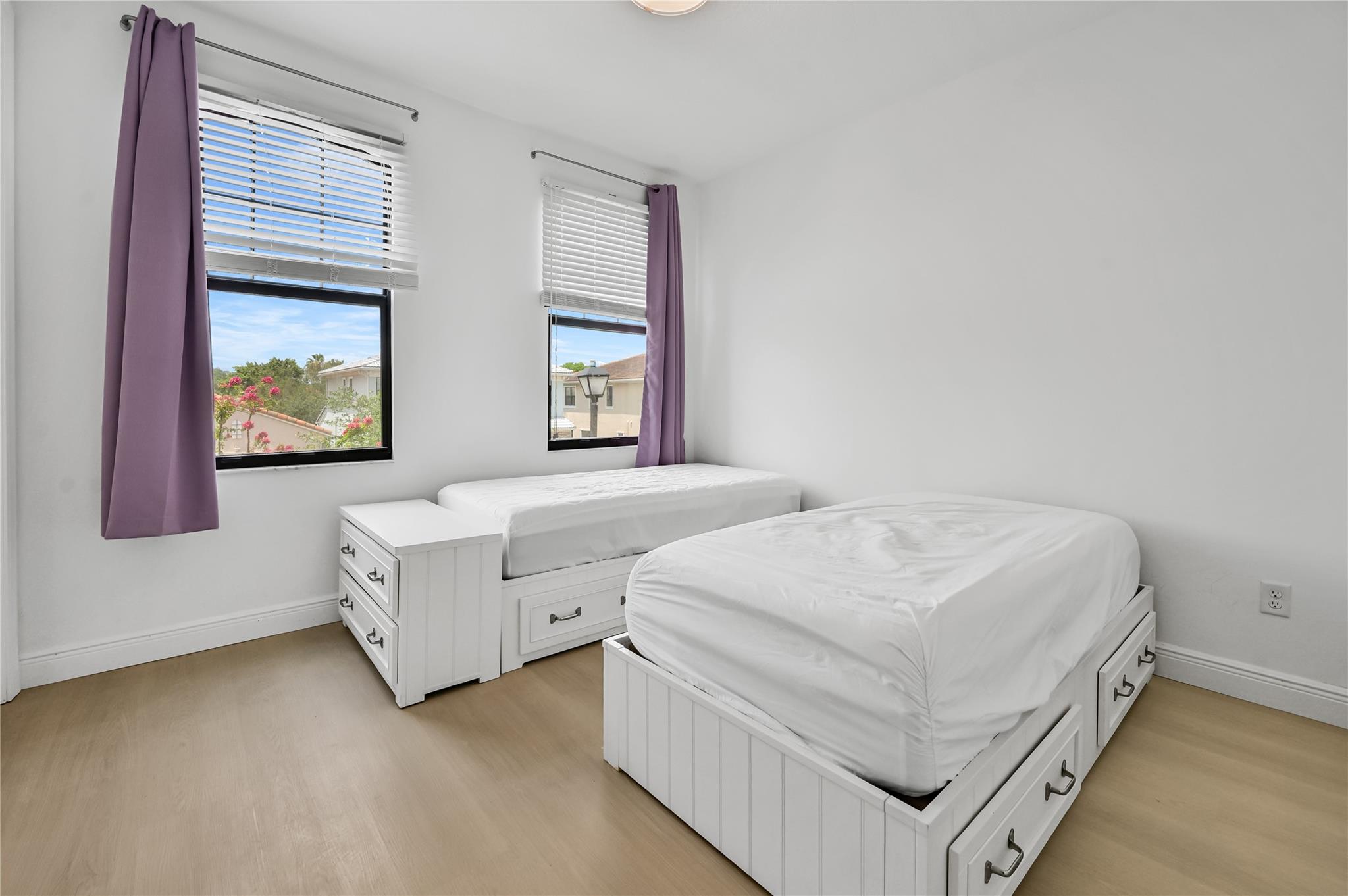 Coral Lago - Residential Lease