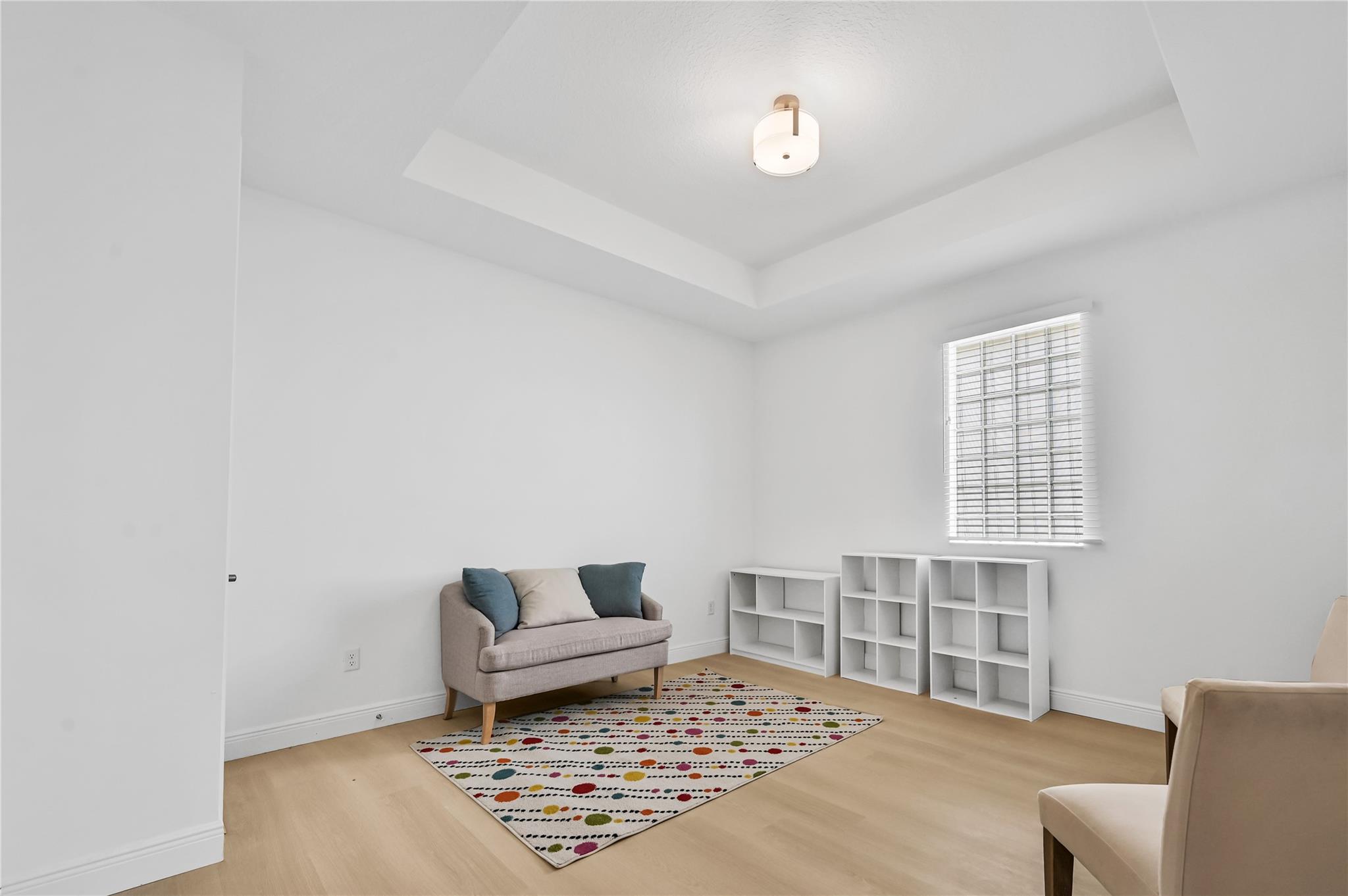 Coral Lago - Residential Lease