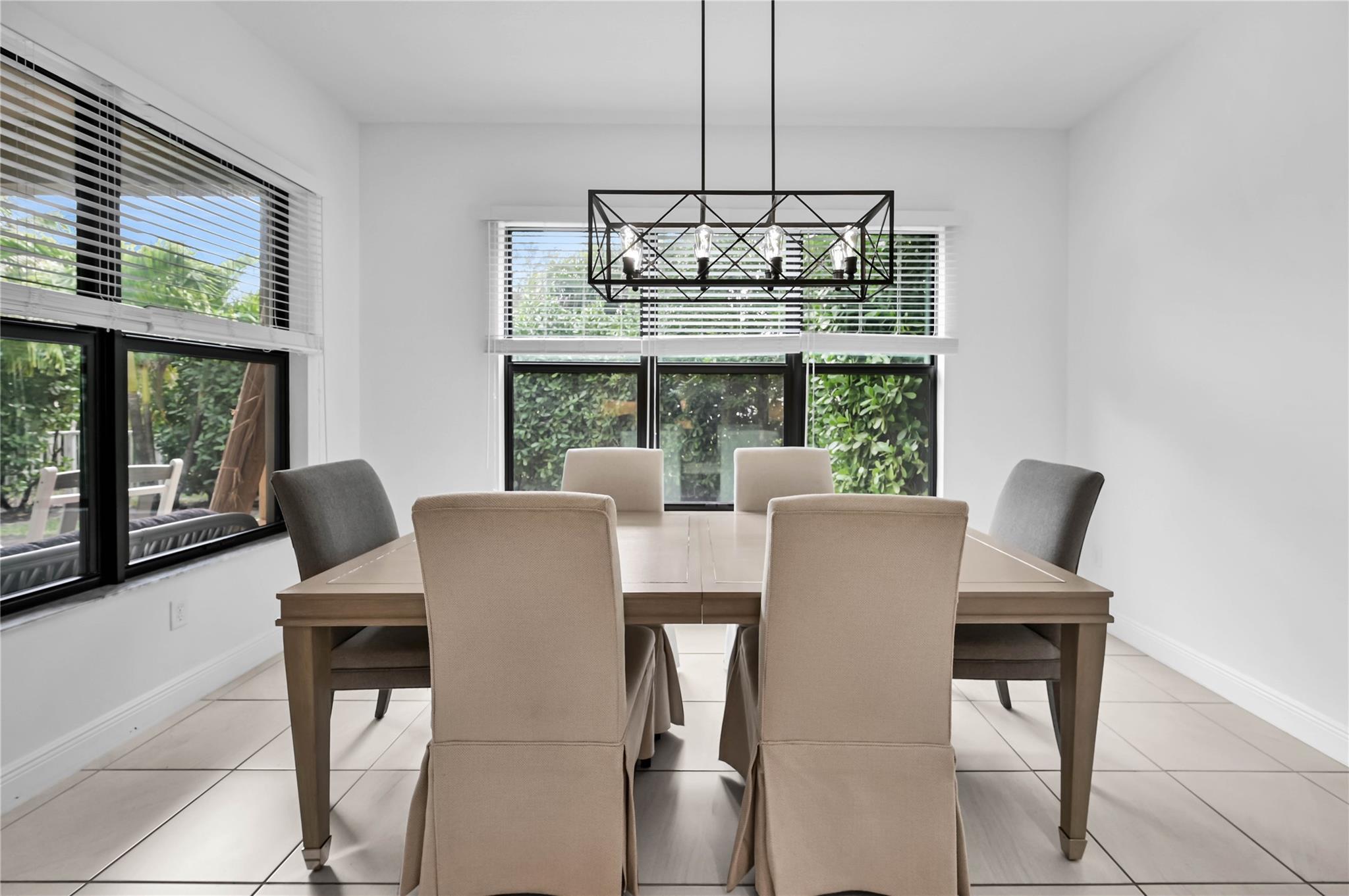 Coral Lago - Residential Lease