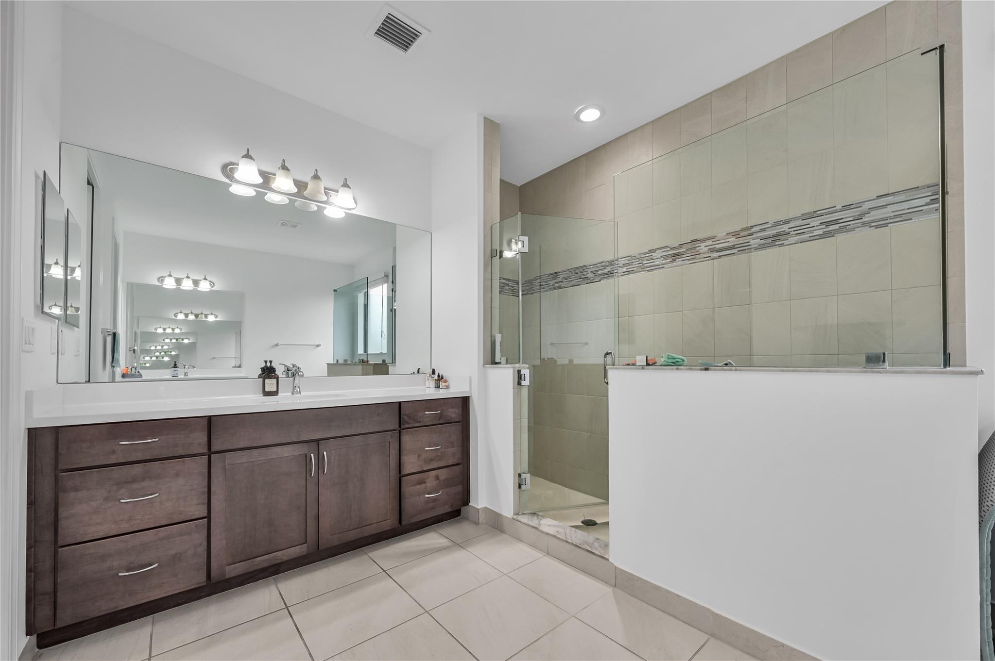 Coral Lago - Residential Lease