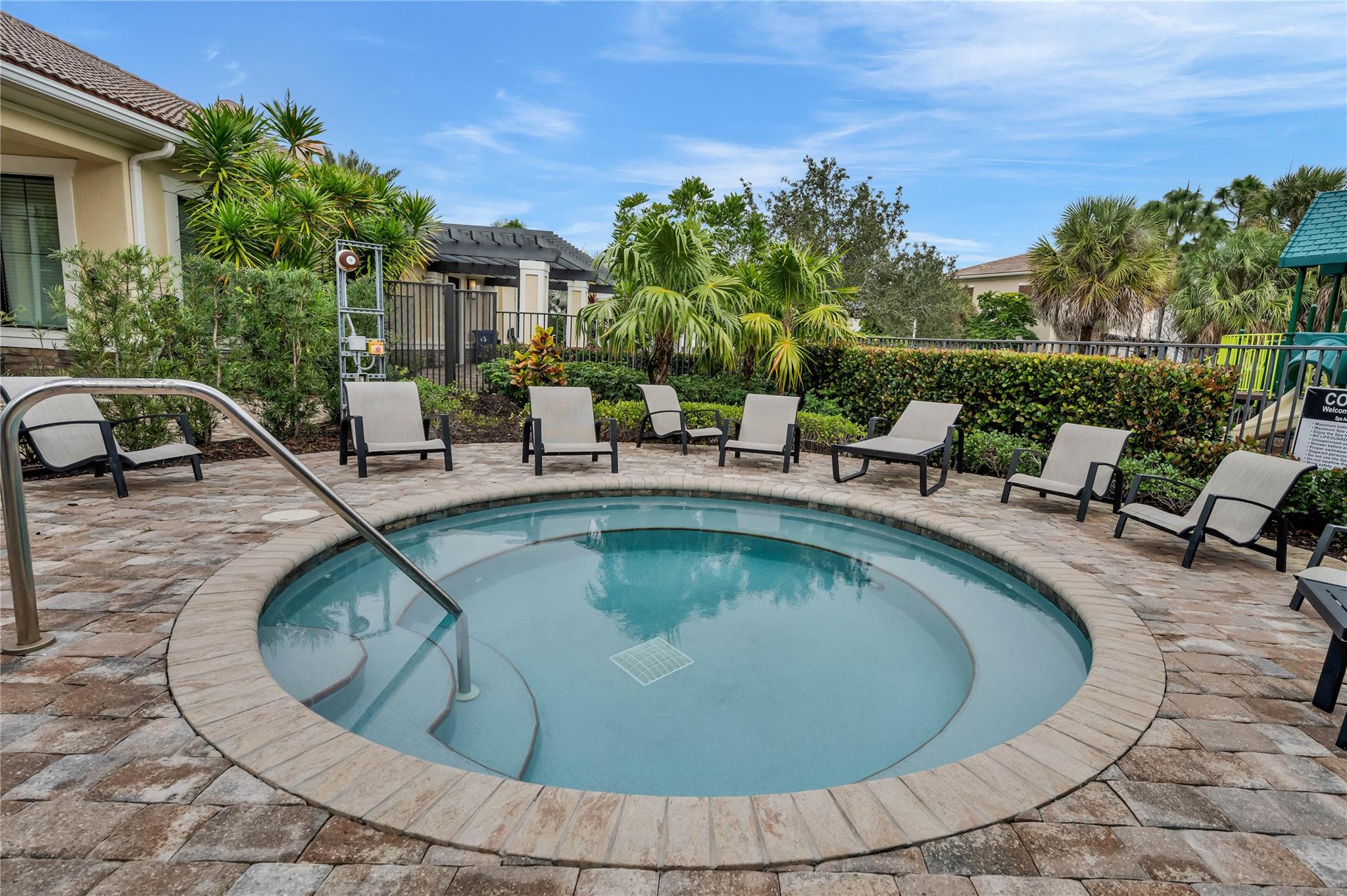 Coral Lago - Residential Lease