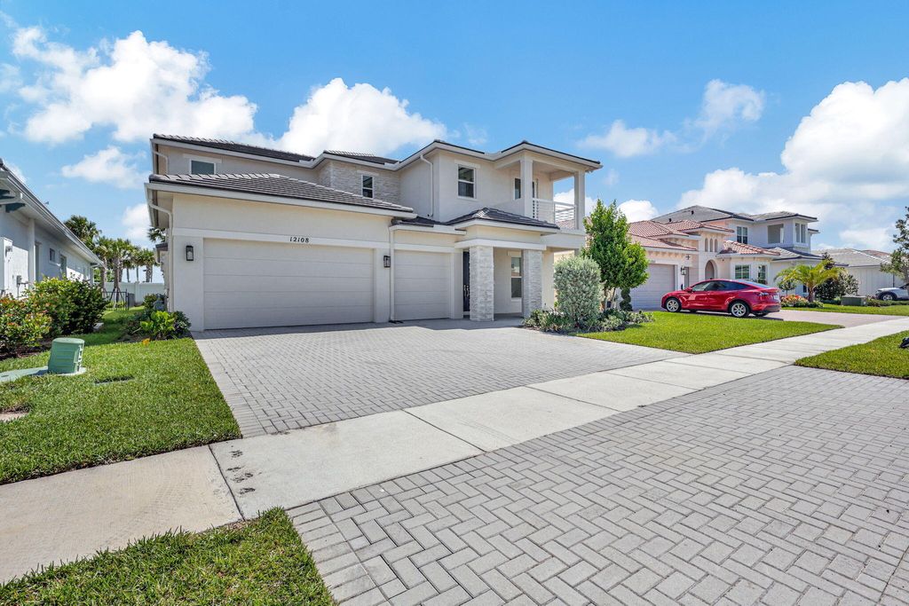 Photo of 12108 Waterstone Circle, Palm Beach Gardens, FL 33412 (MLS # R10994673)