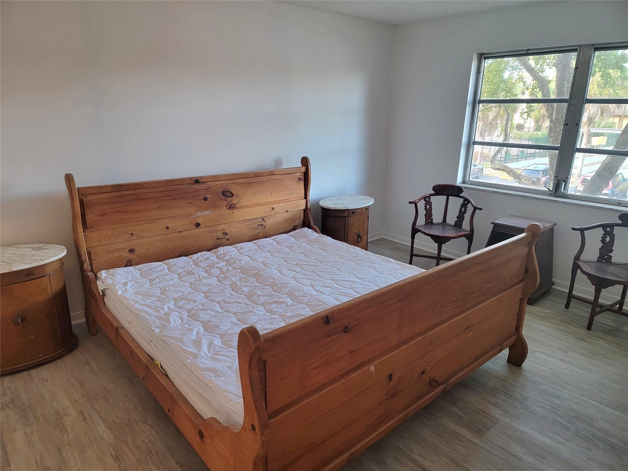 Oakbrook Village - Residential