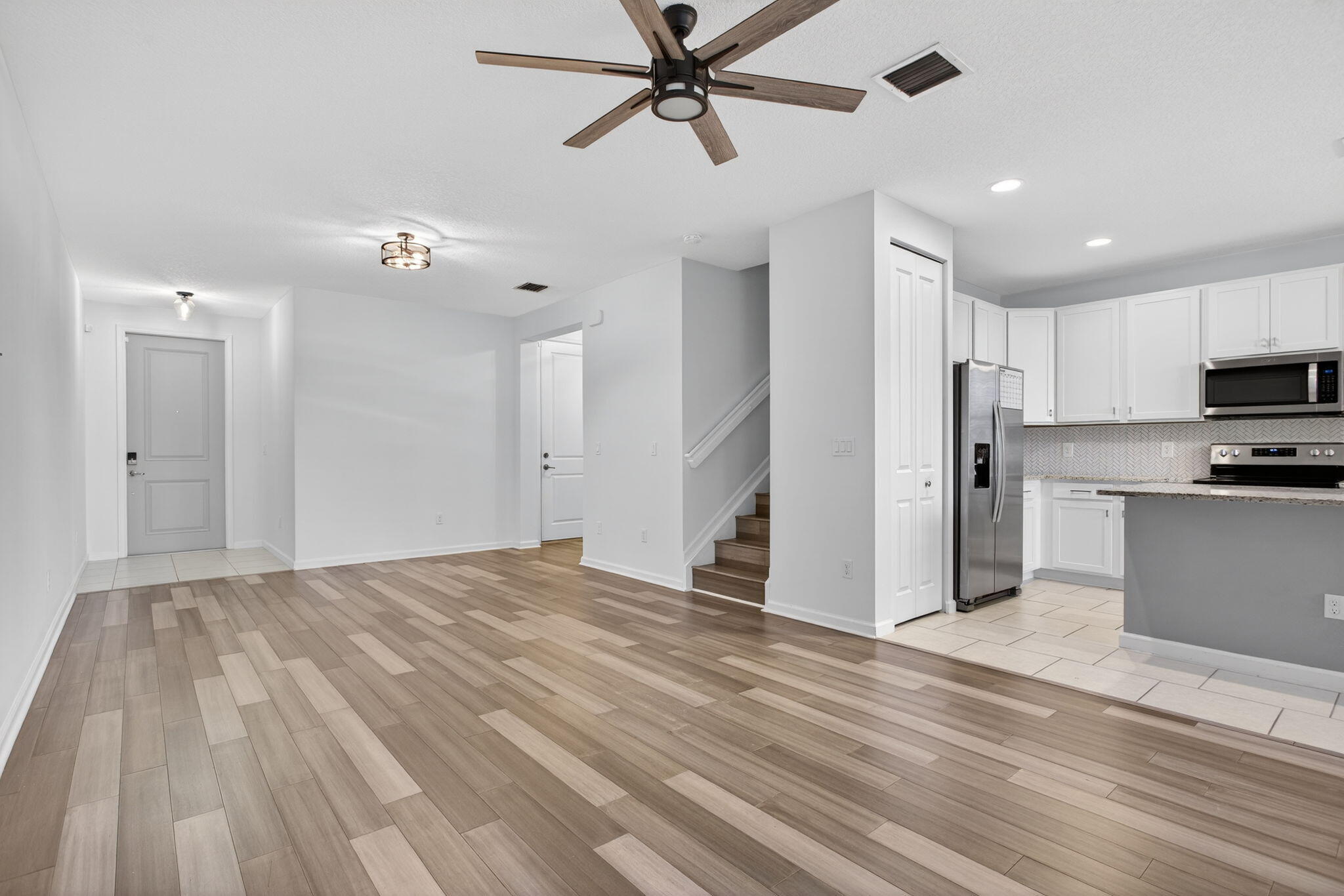 RESIDENCES AT PALM AIRE - Residential