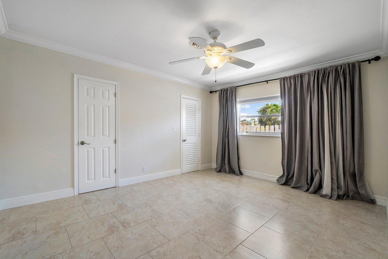 COVE 2ND SEC - Residential