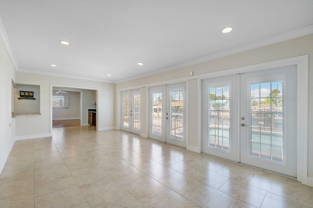 COVE 2ND SEC - Residential