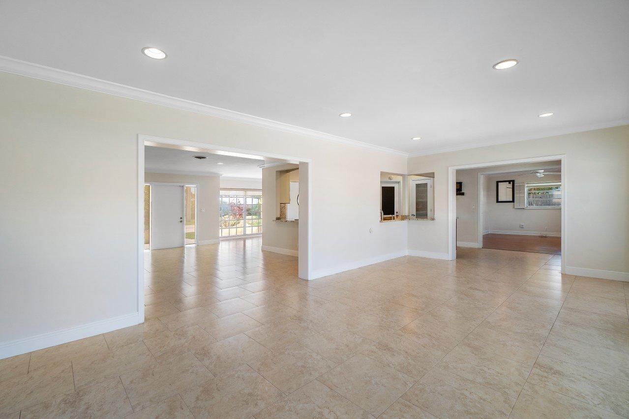 COVE 2ND SEC - Residential