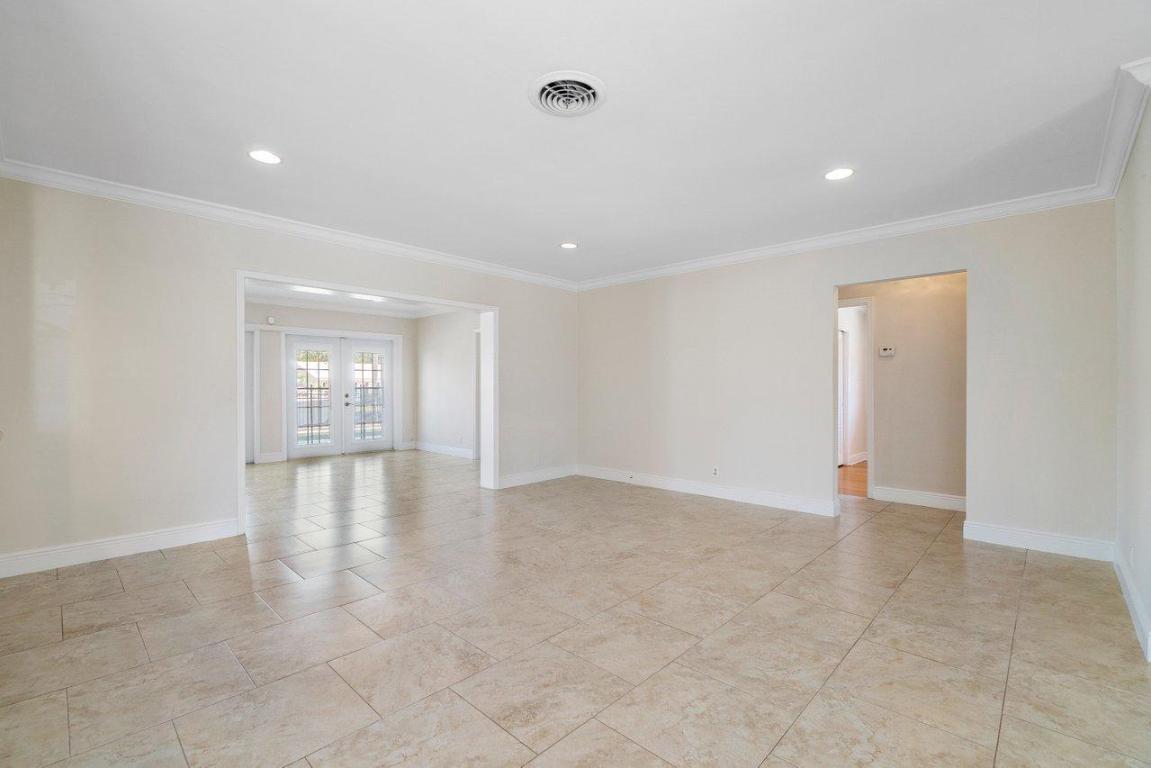 COVE 2ND SEC - Residential