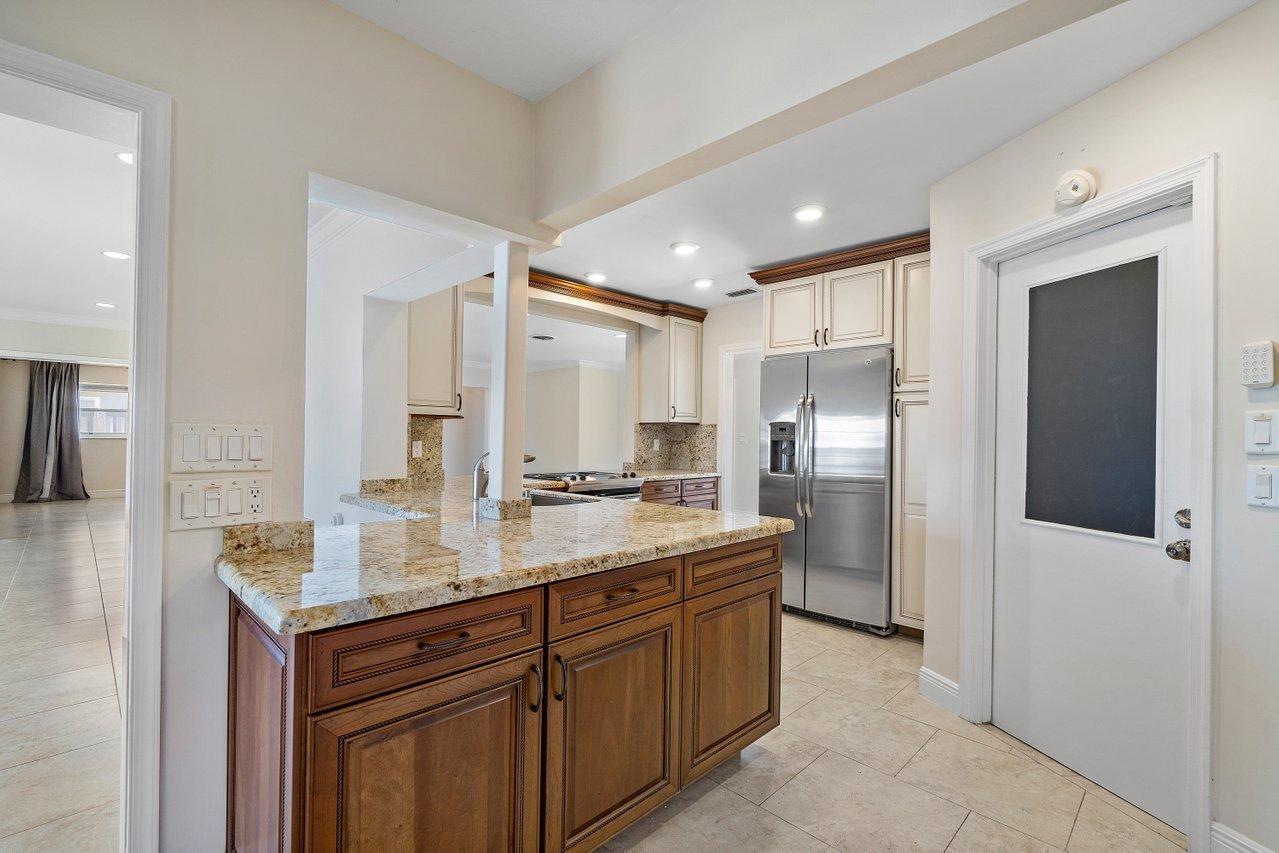 COVE 2ND SEC - Residential