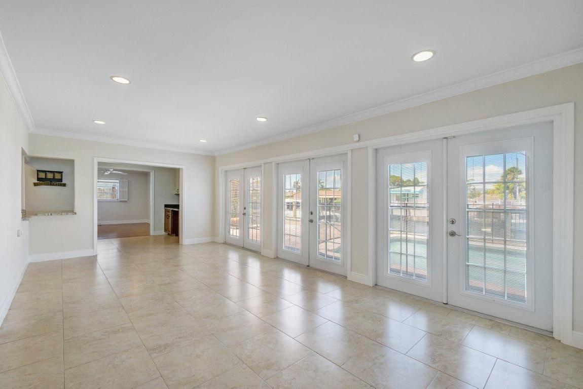 COVE 2ND SEC - Residential