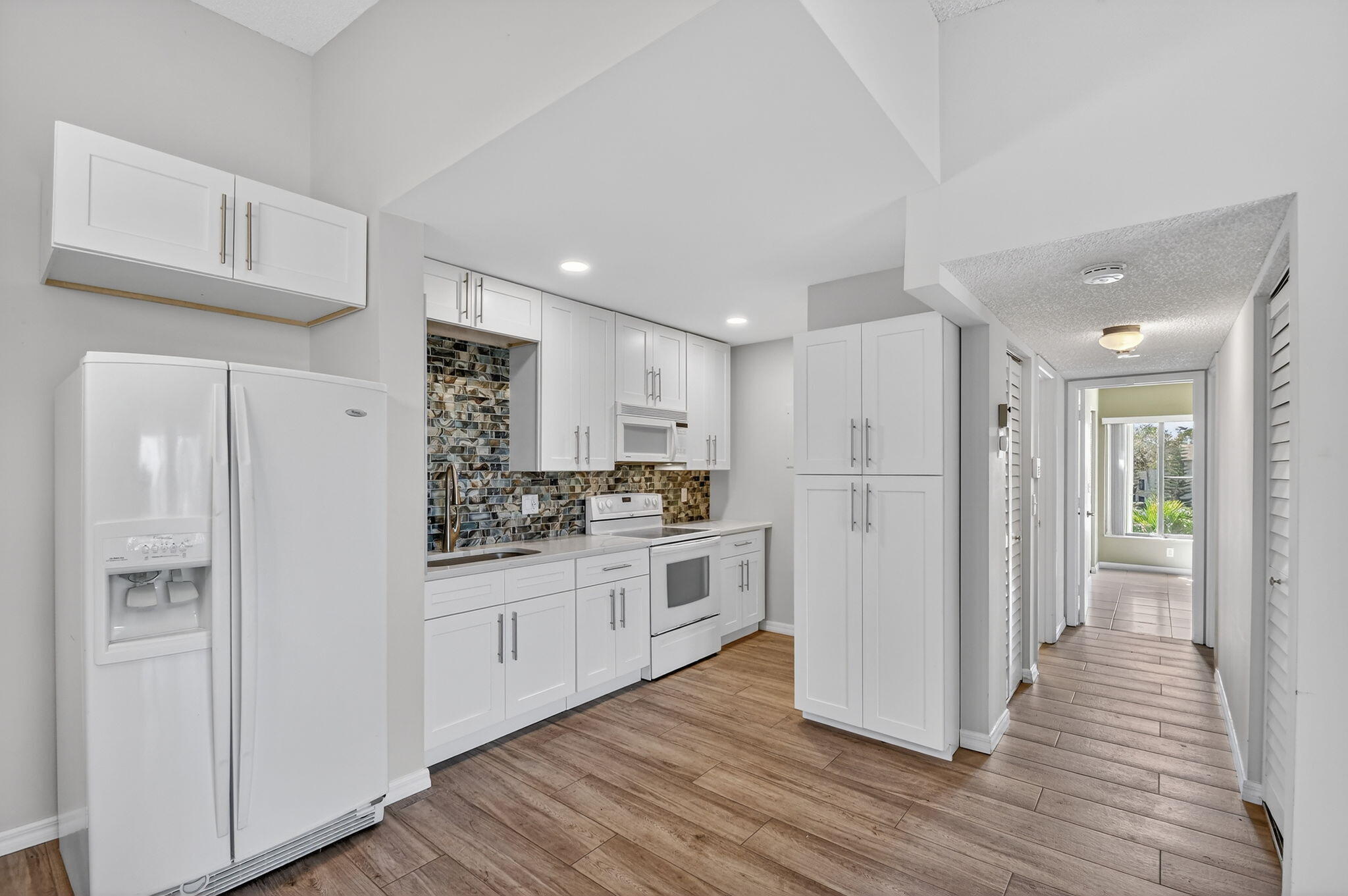 PINE RIDGE NORTH VILLAGE IV CONDO - Residential Lease